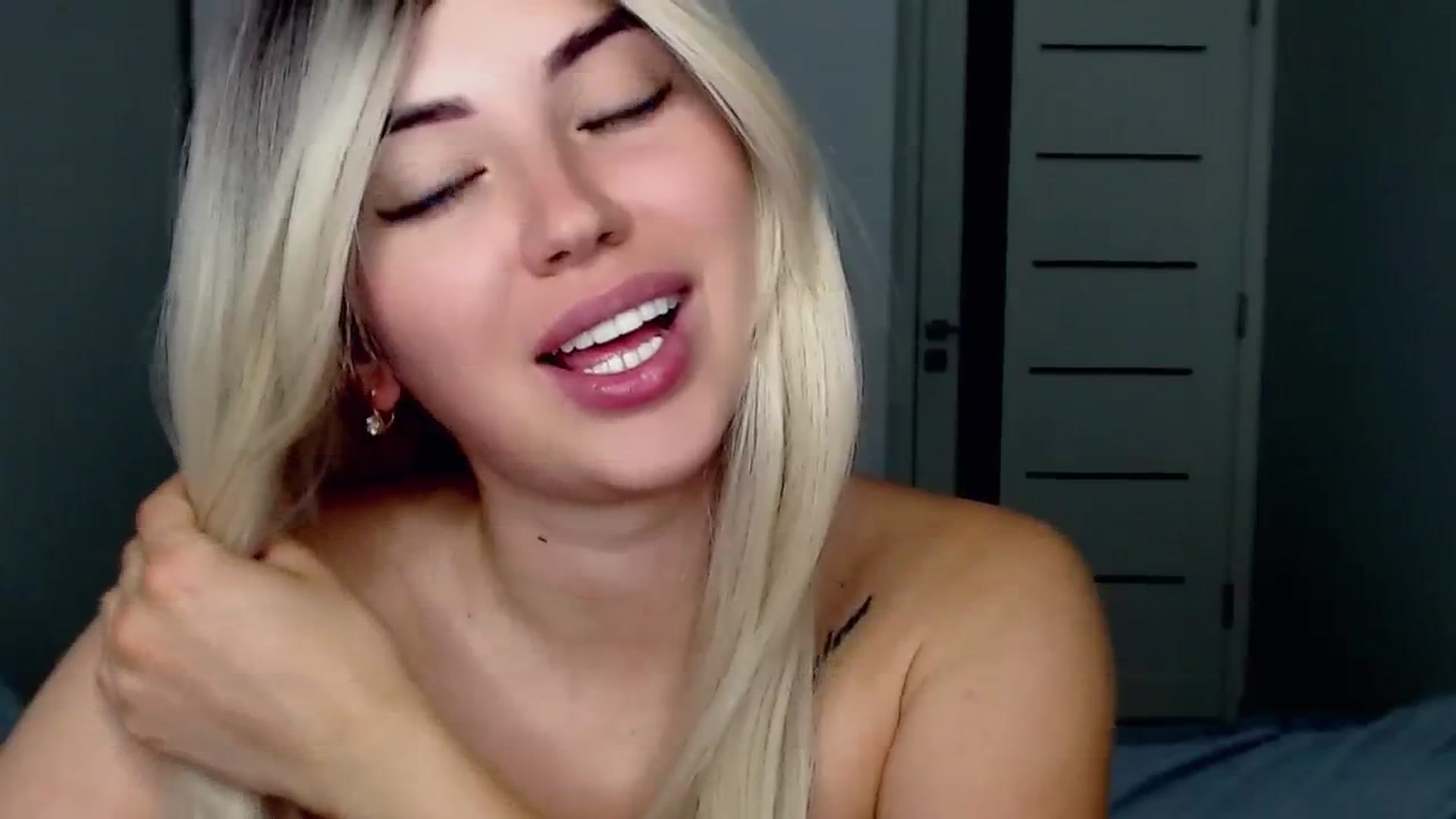 Gallery image thumbnail from SinfulAngelll's myfreecams stream on, 08/10/2023, 08:06 image 13 of 20