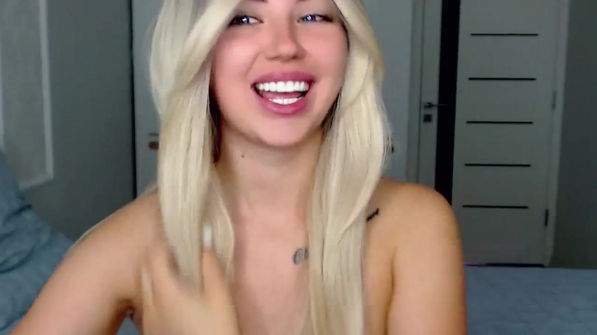 Gallery image thumbnail from SinfulAngelll's myfreecams stream on, 08/13/2023, 09:28 image 9 of 20