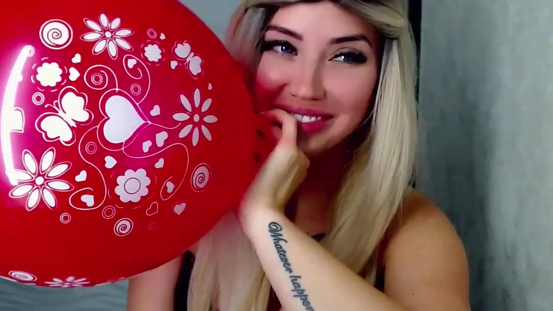 Gallery image thumbnail from SinfulAngelll's myfreecams stream on, 08/16/2023, 16:39 image 7 of 20