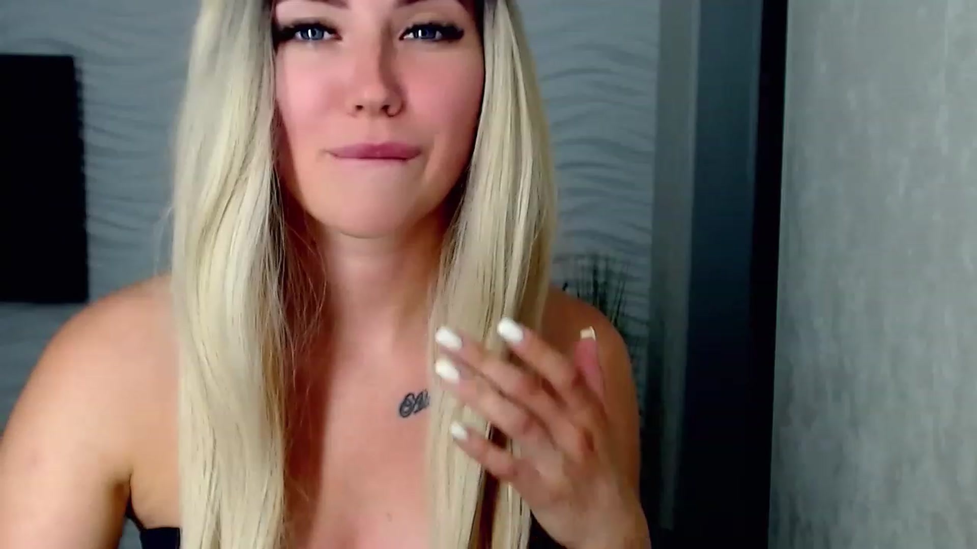 Gallery image thumbnail from SinfulAngelll's myfreecams stream on, 08/16/2023, 17:45 image 11 of 20