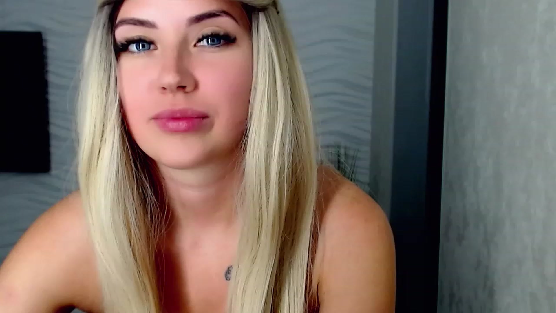 Gallery image thumbnail from SinfulAngelll's myfreecams stream on, 08/16/2023, 17:45 image 9 of 20