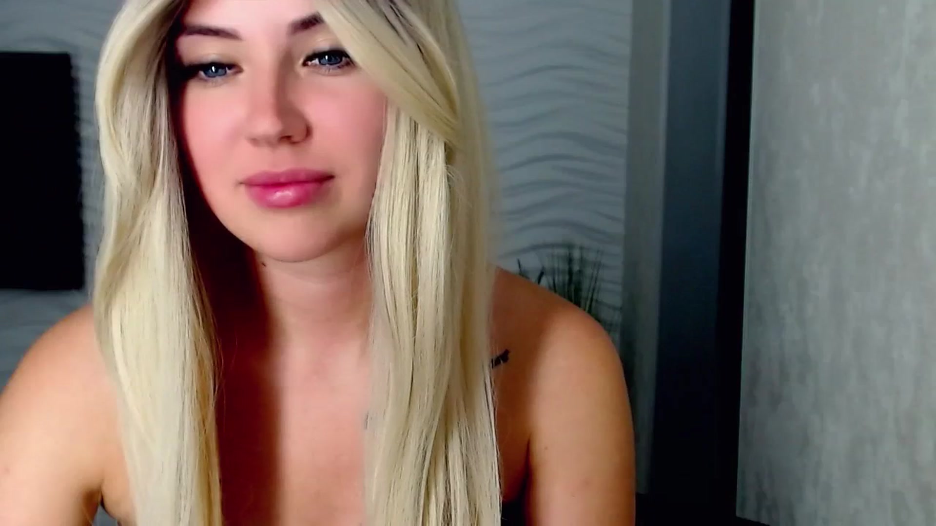 Gallery image thumbnail from SinfulAngelll's myfreecams stream on, 08/16/2023, 19:09 image 3 of 20