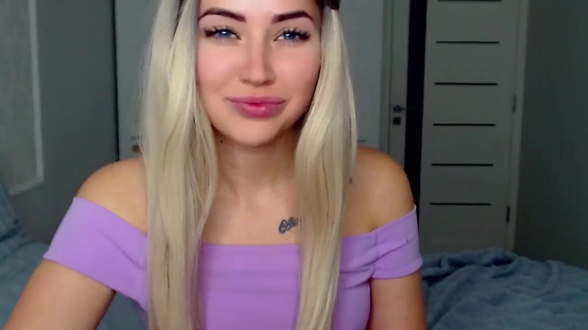Gallery image thumbnail from SinfulAngelll's myfreecams stream on, 10/17/2023, 10:19 image 18 of 20