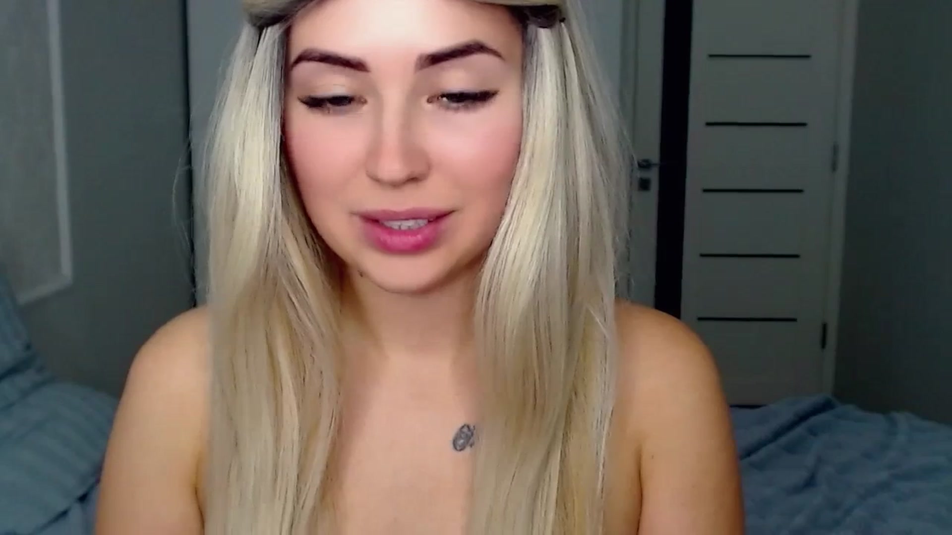 Gallery image thumbnail from SinfulAngelll's myfreecams stream on, 10/17/2023, 10:19 image 17 of 20