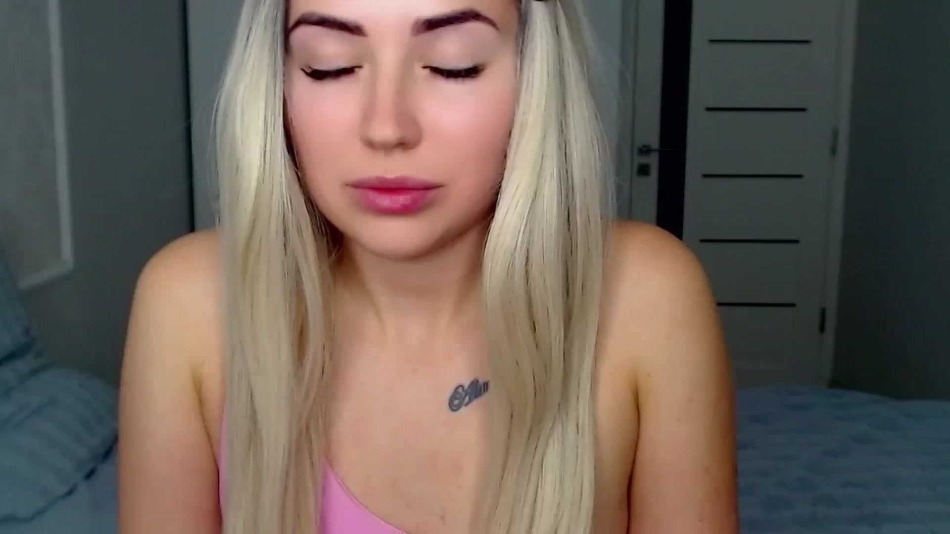 Gallery image thumbnail from SinfulAngelll's myfreecams stream on, 10/17/2023, 10:19 image 1 of 20