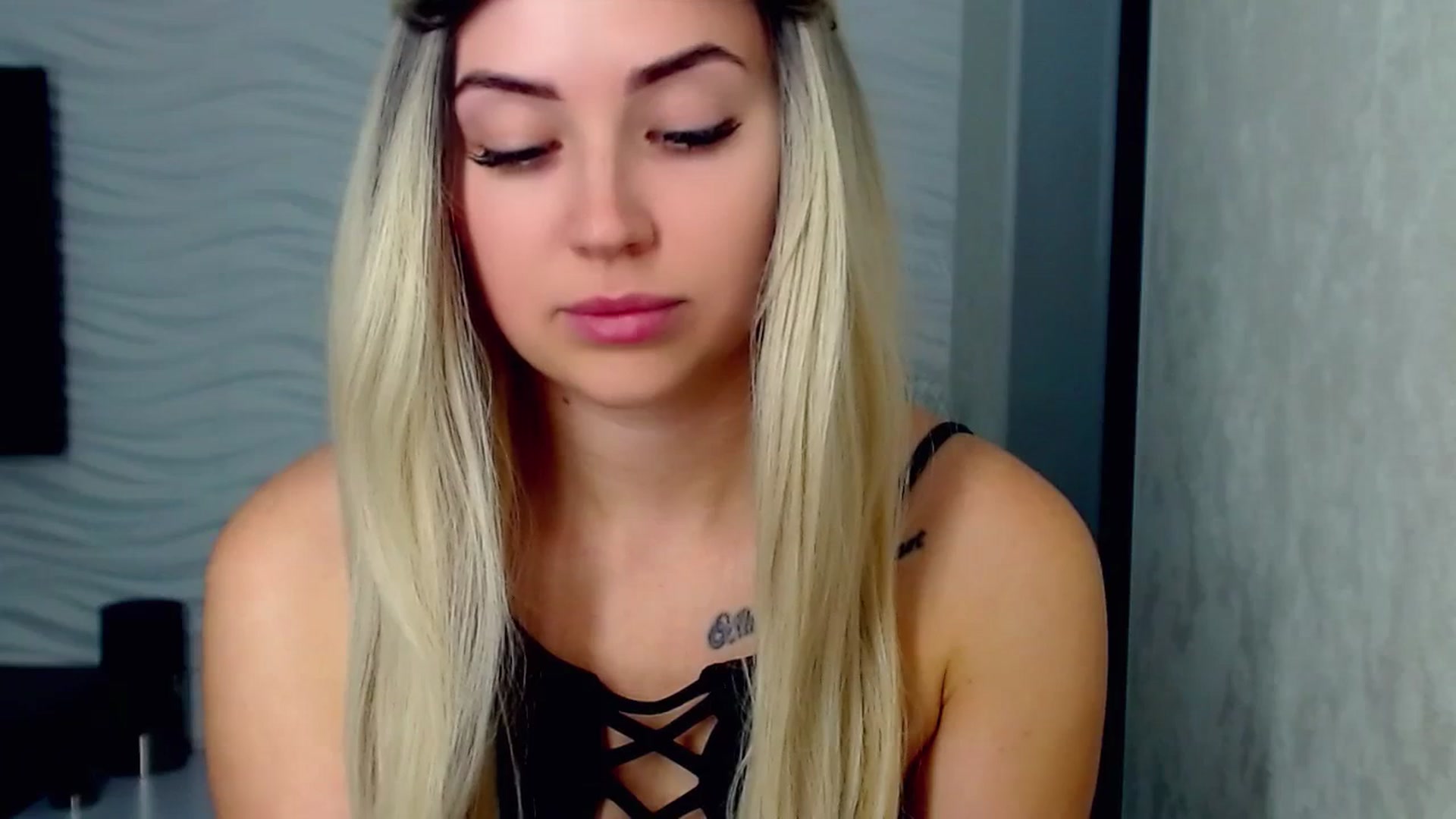 Gallery image thumbnail from SinfulAngelll's myfreecams stream on, 10/19/2023, 10:15 image 5 of 20
