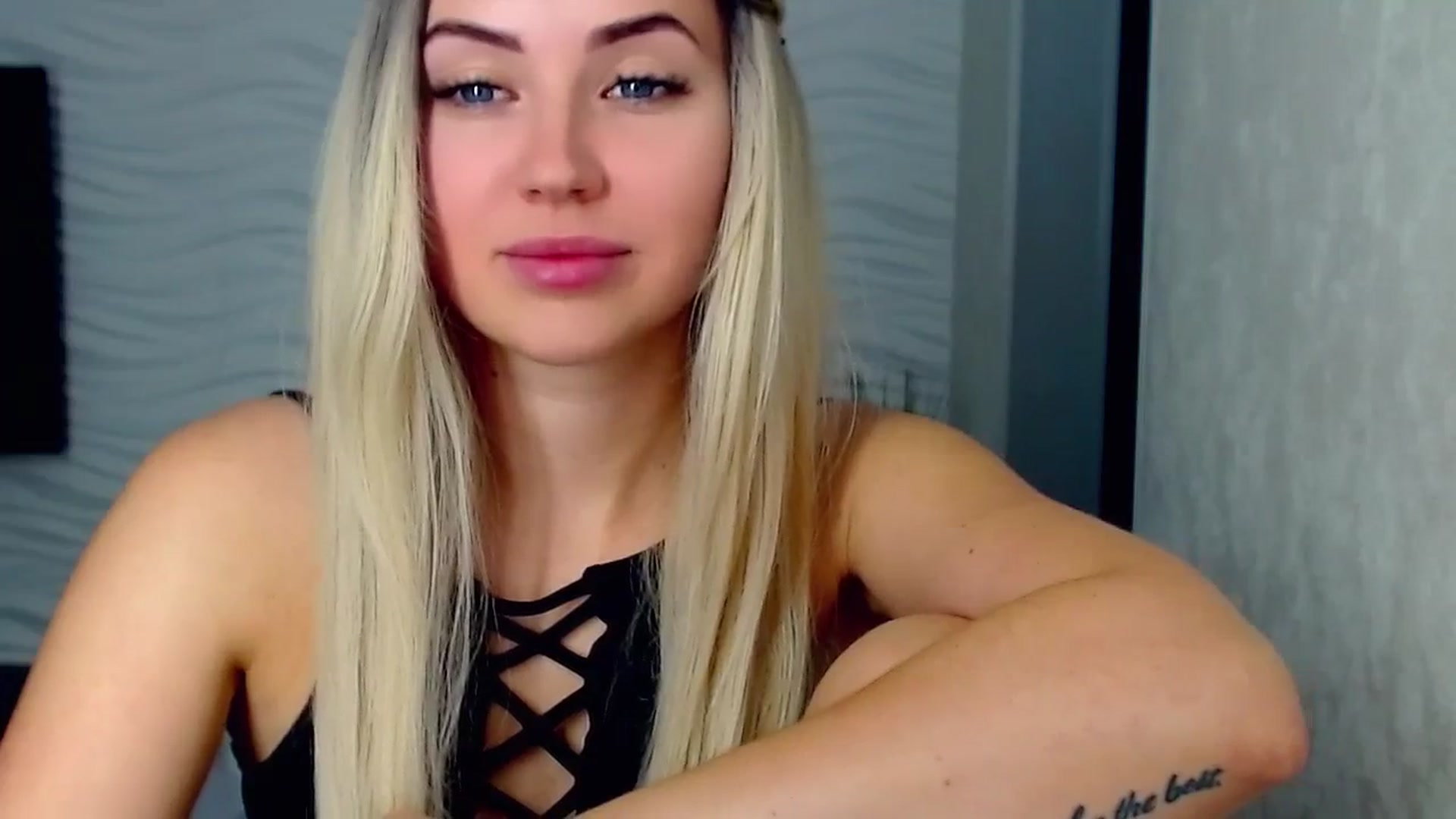 Gallery image thumbnail from SinfulAngelll's myfreecams stream on, 10/19/2023, 10:15 image 19 of 20