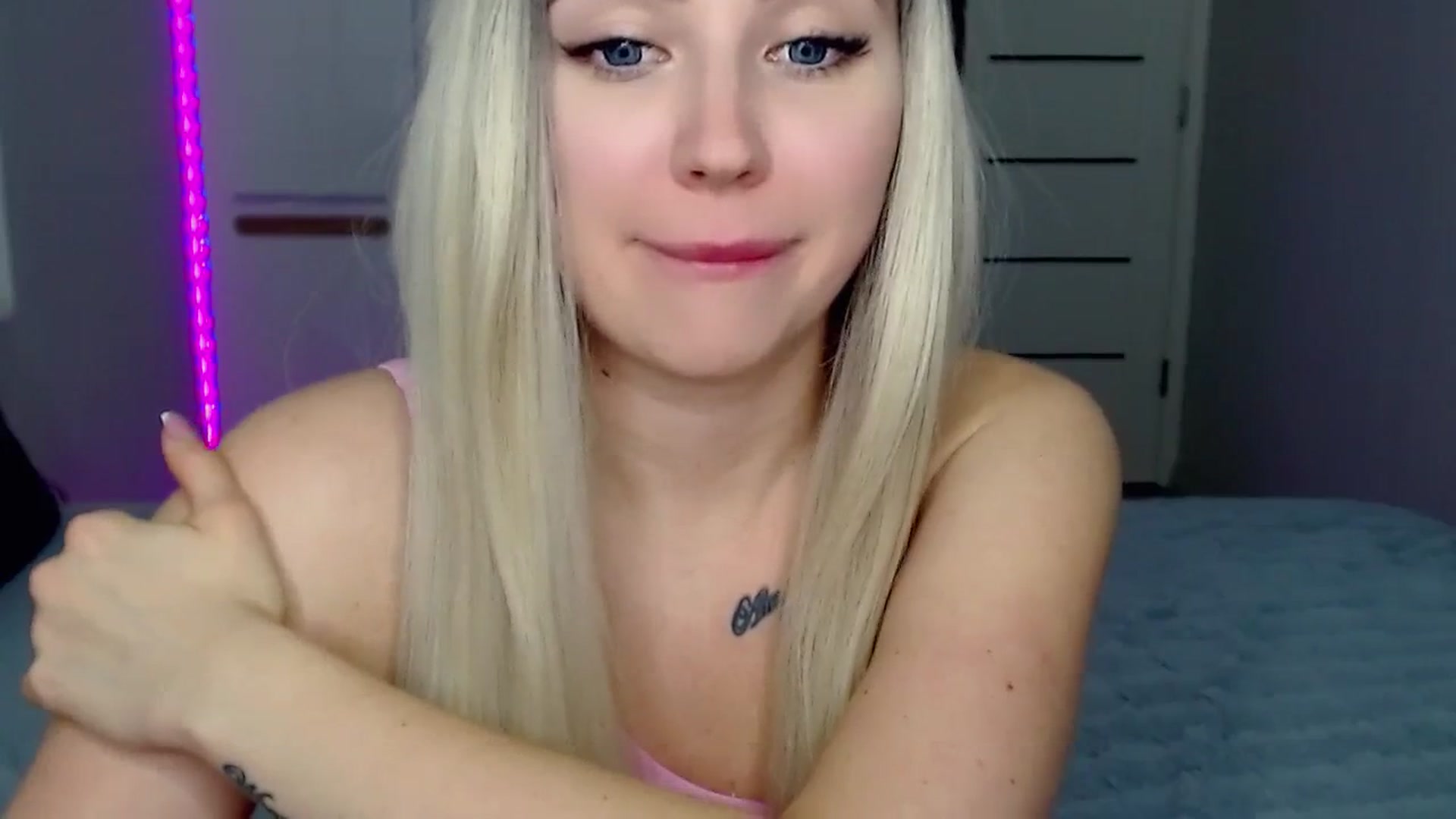 Gallery image thumbnail from SinfulAngelll's myfreecams stream on, 02/18/2024, 17:33 image 14 of 20