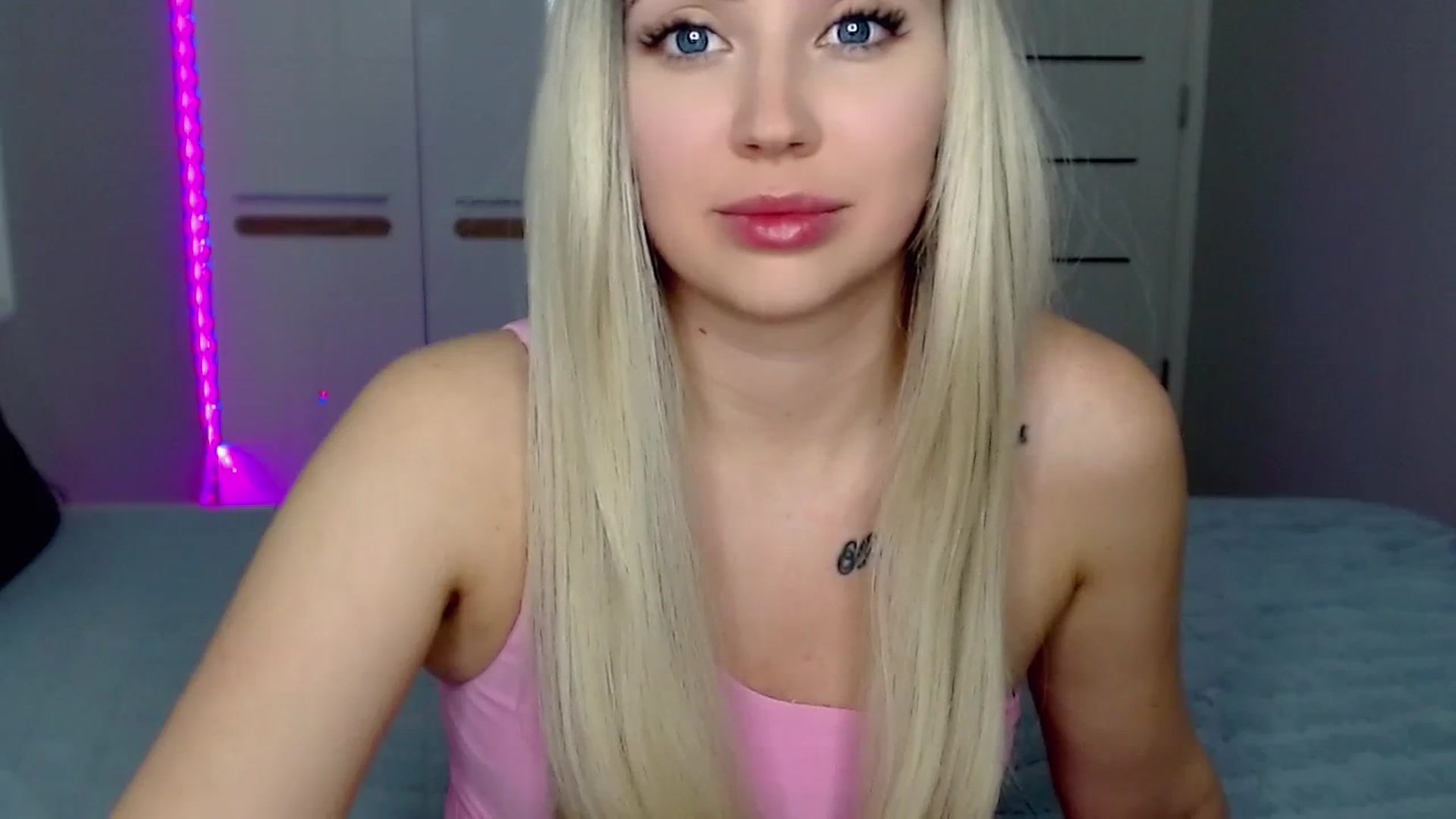 Gallery image thumbnail from SinfulAngelll's myfreecams stream on, 02/18/2024, 17:33 image 18 of 20