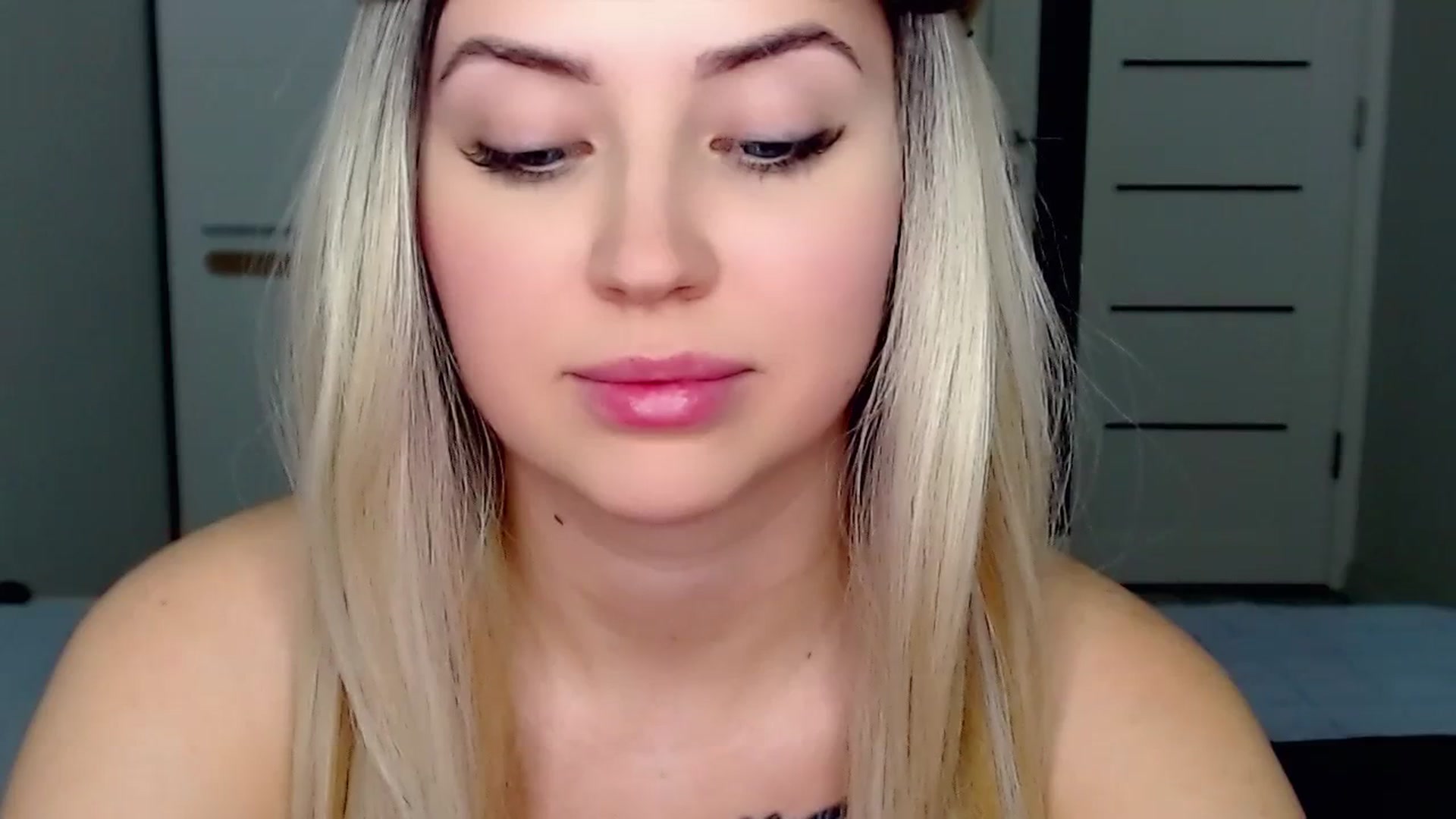 Gallery image thumbnail from SinfulAngelll's myfreecams stream on, 03/02/2024, 12:57 image 18 of 20