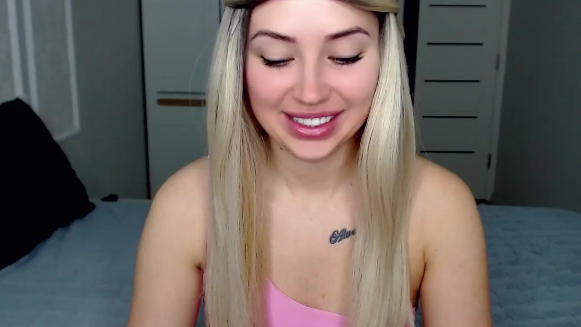 Gallery image thumbnail from SinfulAngelll's myfreecams stream on, 03/04/2024, 08:09 image 20 of 20