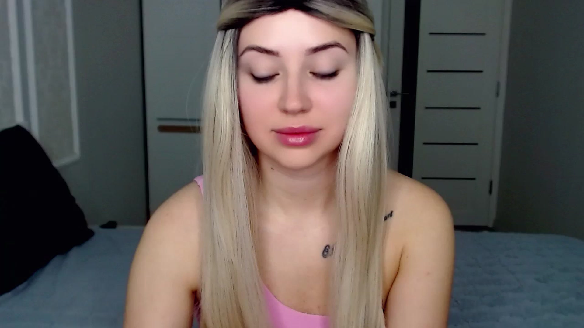 Gallery image thumbnail from SinfulAngelll's myfreecams stream on, 03/04/2024, 08:09 image 11 of 20