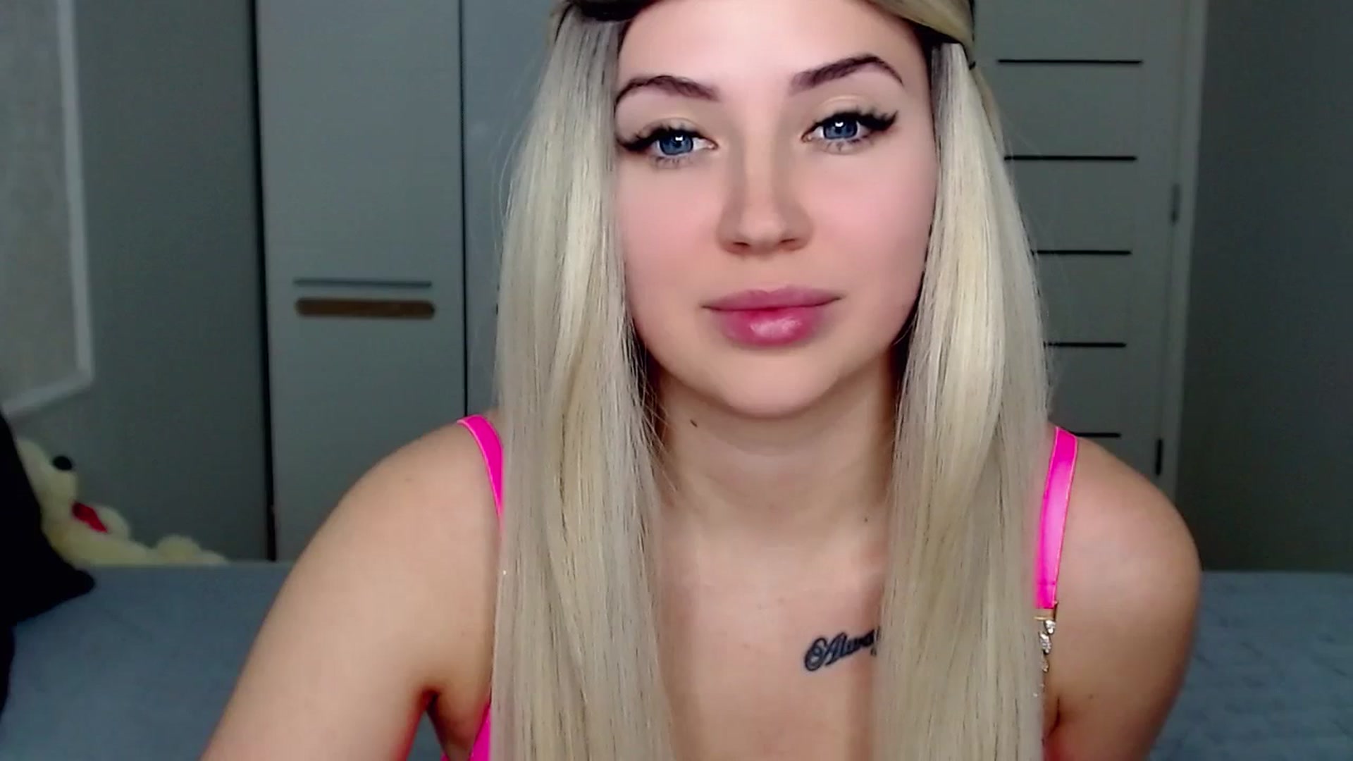 Gallery image thumbnail from SinfulAngelll's myfreecams stream on, 03/16/2024, 18:41 image 8 of 20