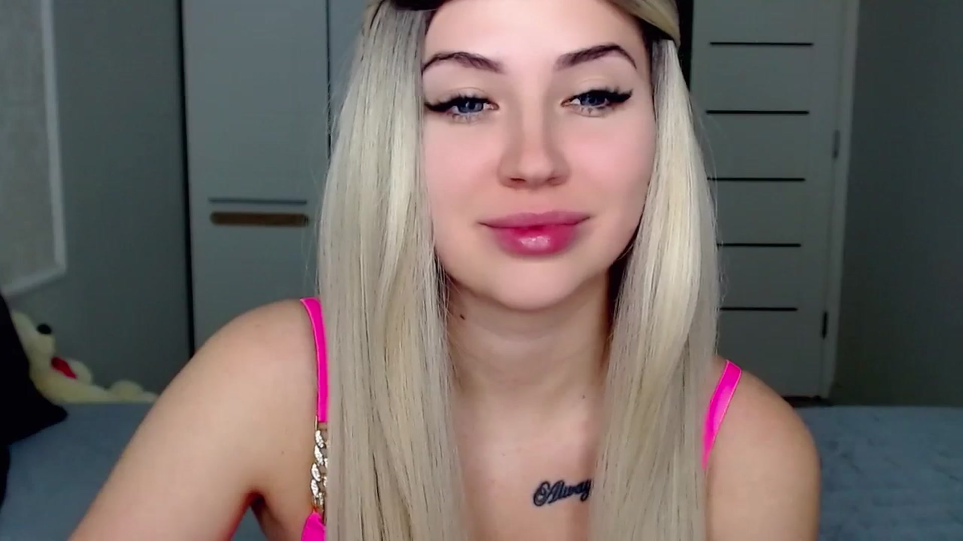 Gallery image thumbnail from SinfulAngelll's myfreecams stream on, 03/16/2024, 18:41 image 5 of 20