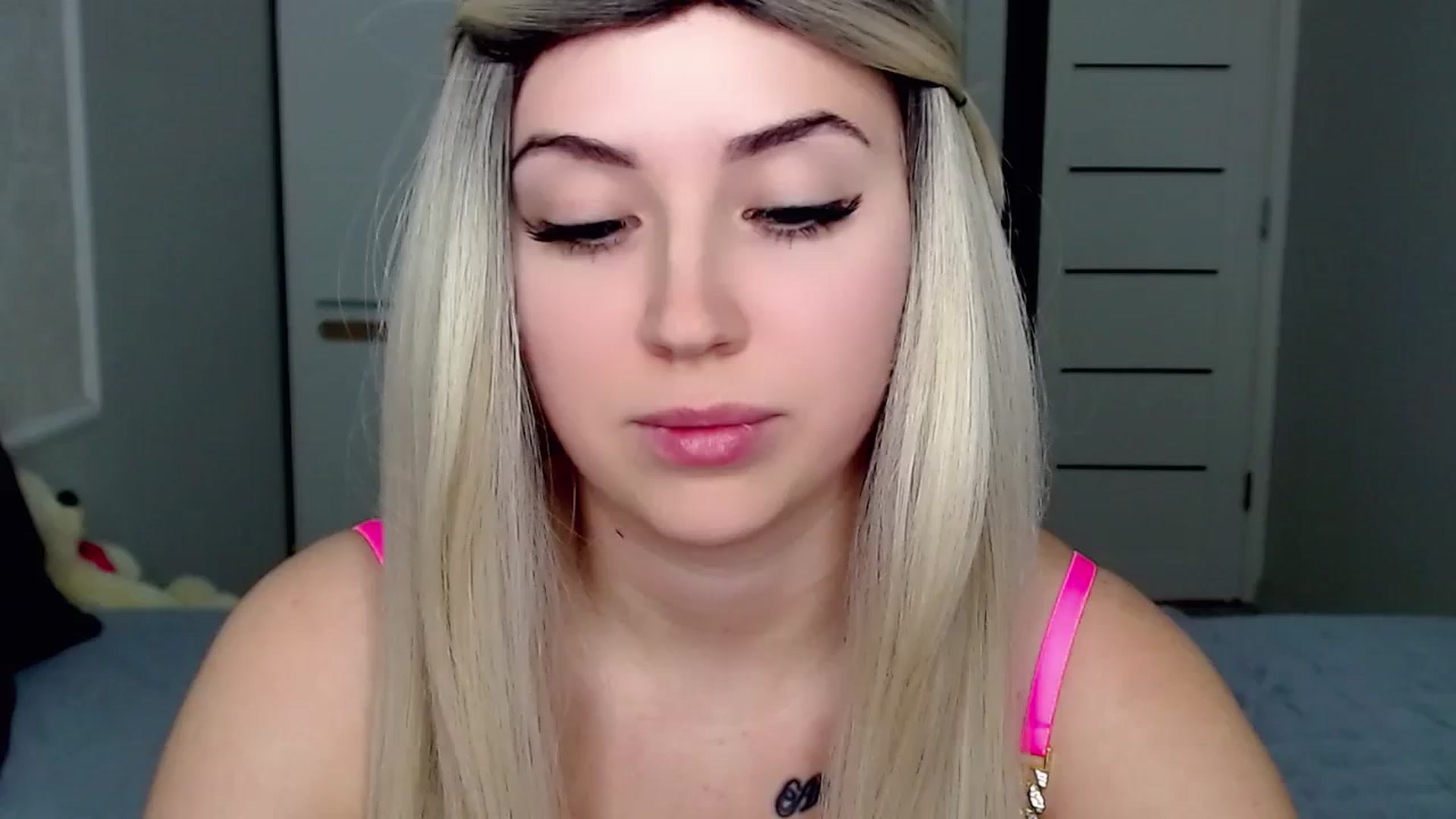 Gallery image thumbnail from SinfulAngelll's myfreecams stream on, 03/16/2024, 18:41 image 11 of 20