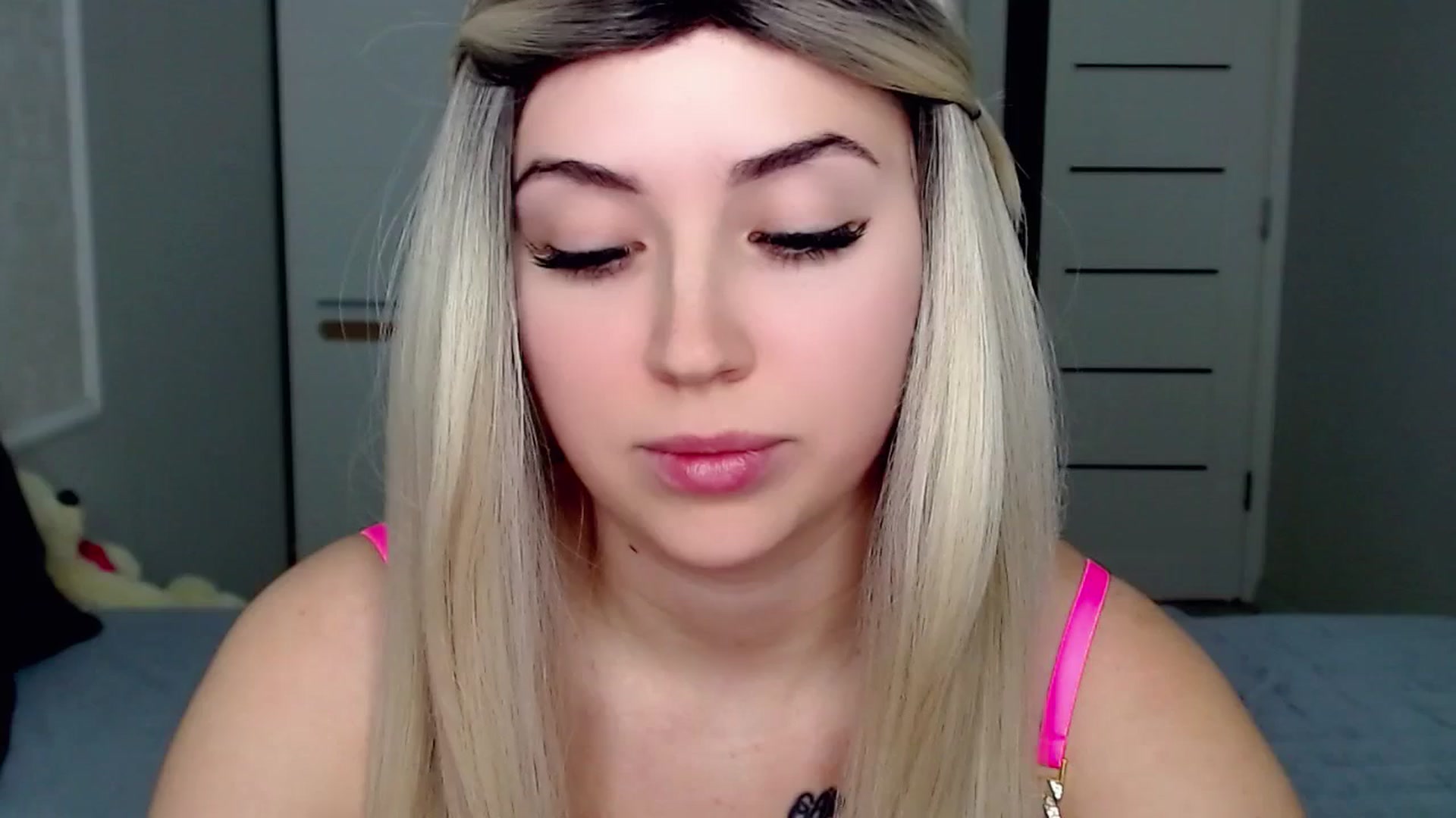 Gallery image thumbnail from SinfulAngelll's myfreecams stream on, 03/16/2024, 18:41 image 13 of 20