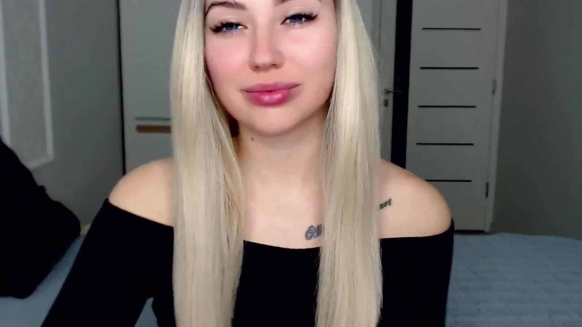 Gallery image thumbnail from SinfulAngelll's myfreecams stream on, 03/17/2024, 12:39 image 10 of 20