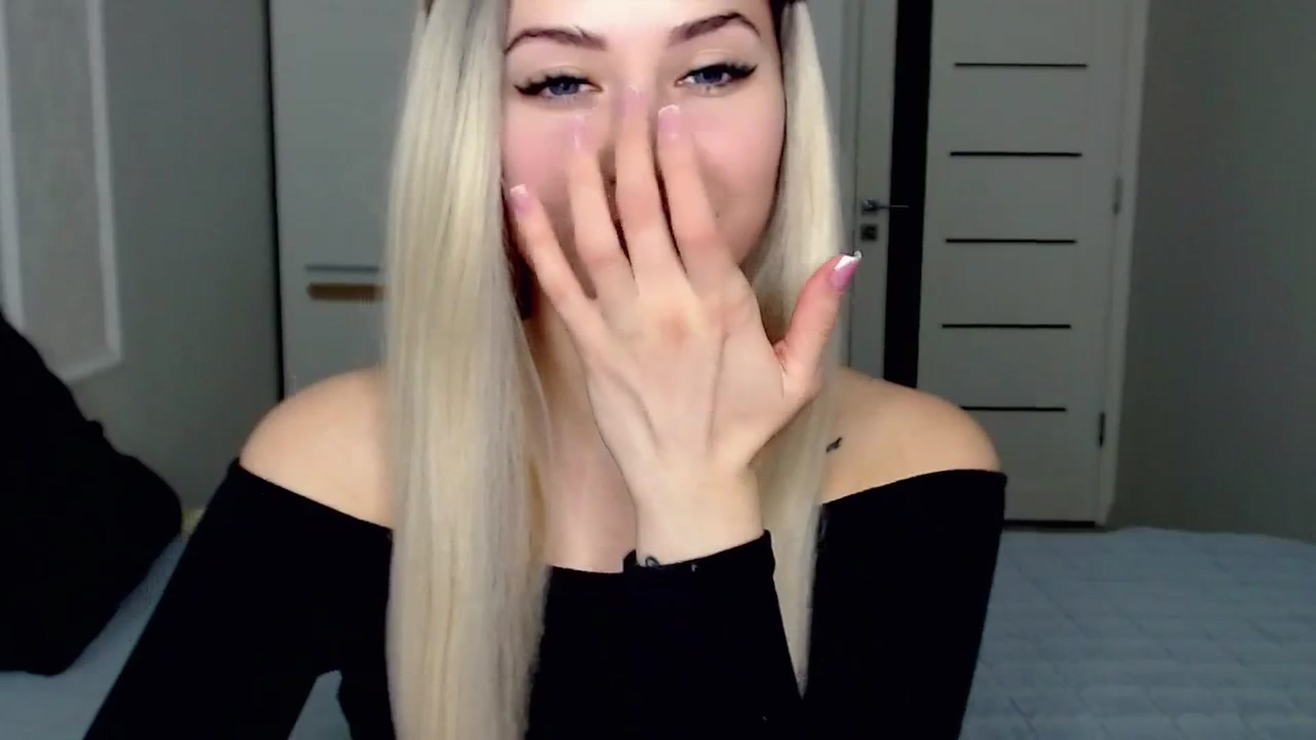 Gallery image thumbnail from SinfulAngelll's myfreecams stream on, 03/17/2024, 12:39 image 11 of 20