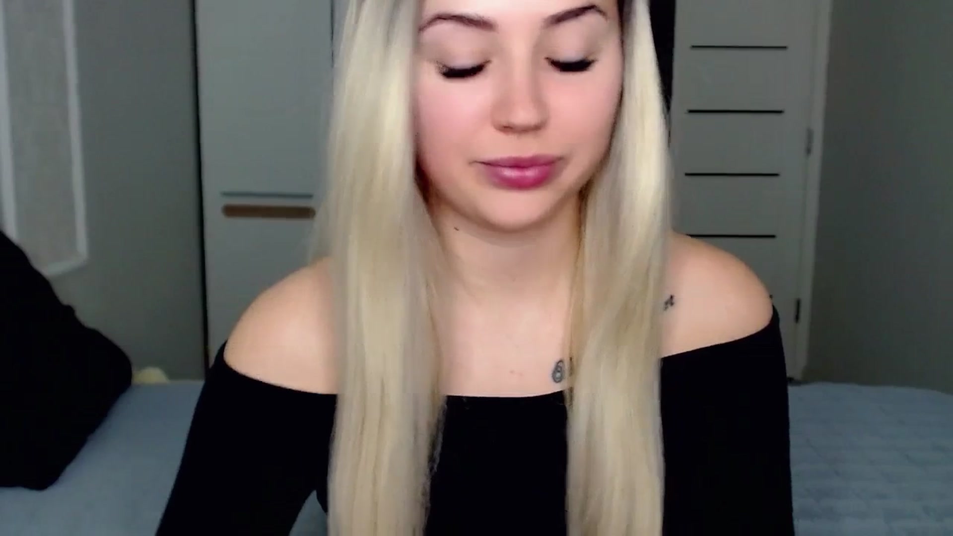 Gallery image thumbnail from SinfulAngelll's myfreecams stream on, 03/17/2024, 12:39 image 15 of 20