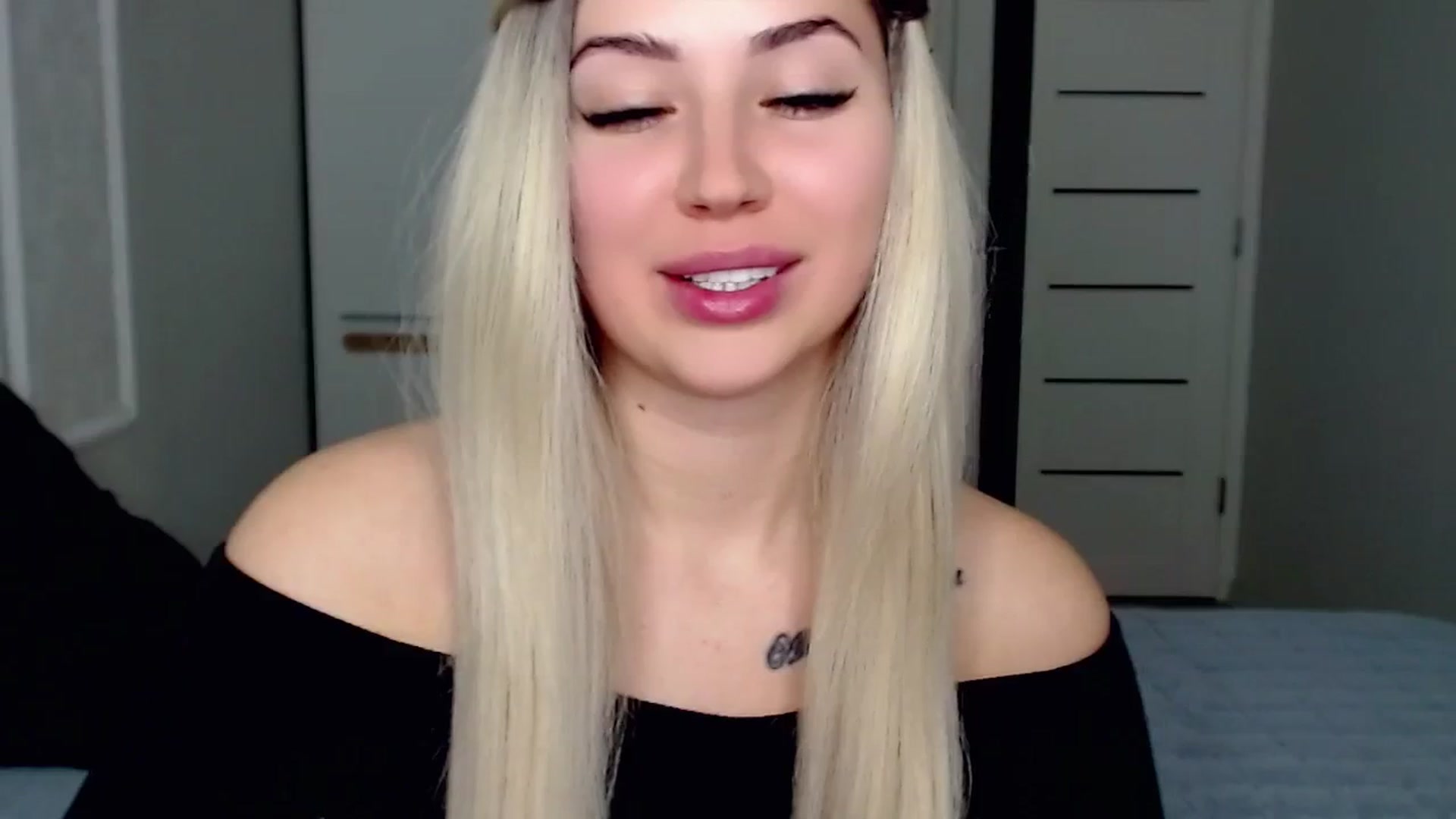 Gallery image thumbnail from SinfulAngelll's myfreecams stream on, 03/17/2024, 13:14 image 3 of 20