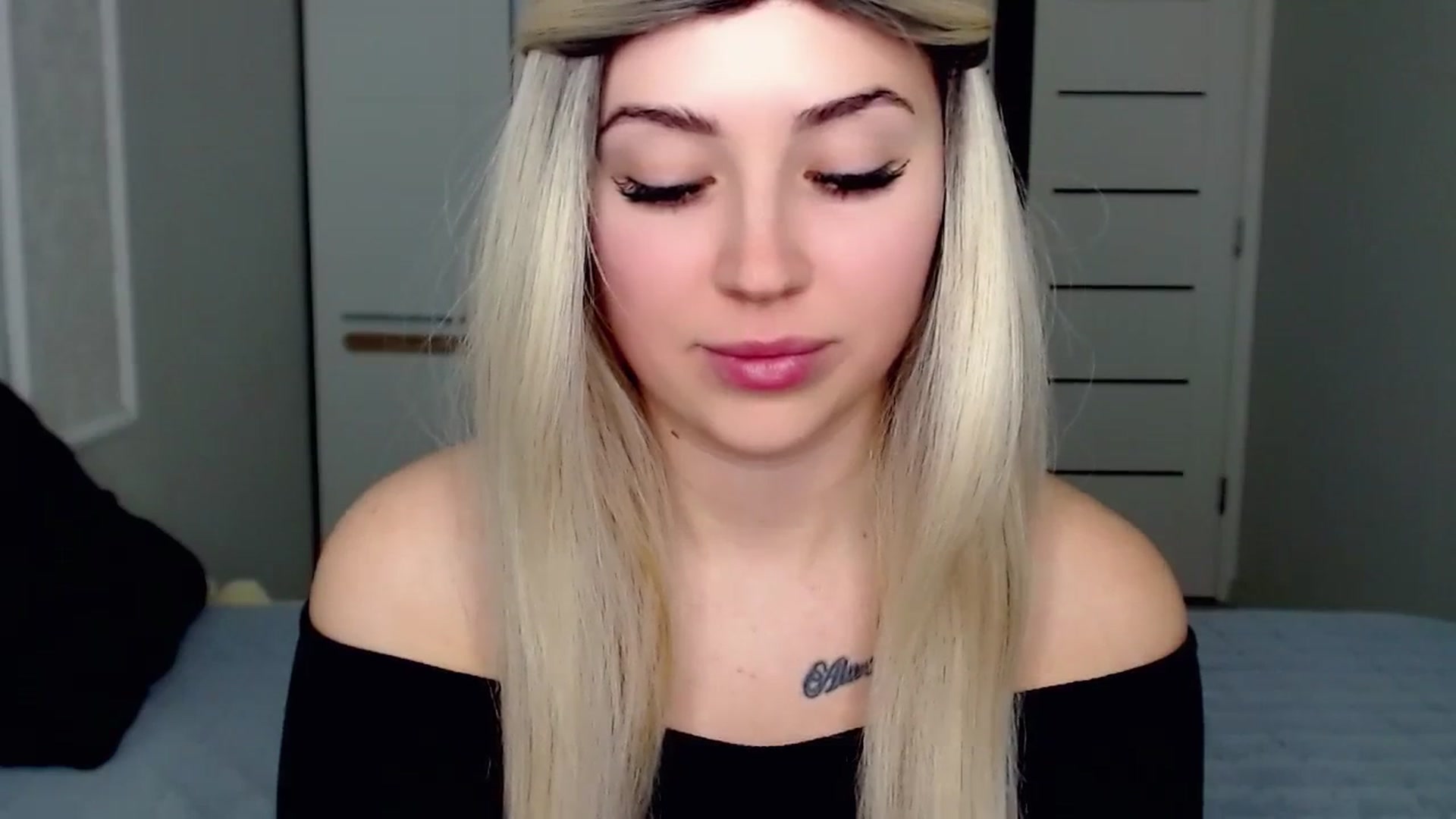 Gallery image thumbnail from SinfulAngelll's myfreecams stream on, 03/17/2024, 13:14 image 11 of 20