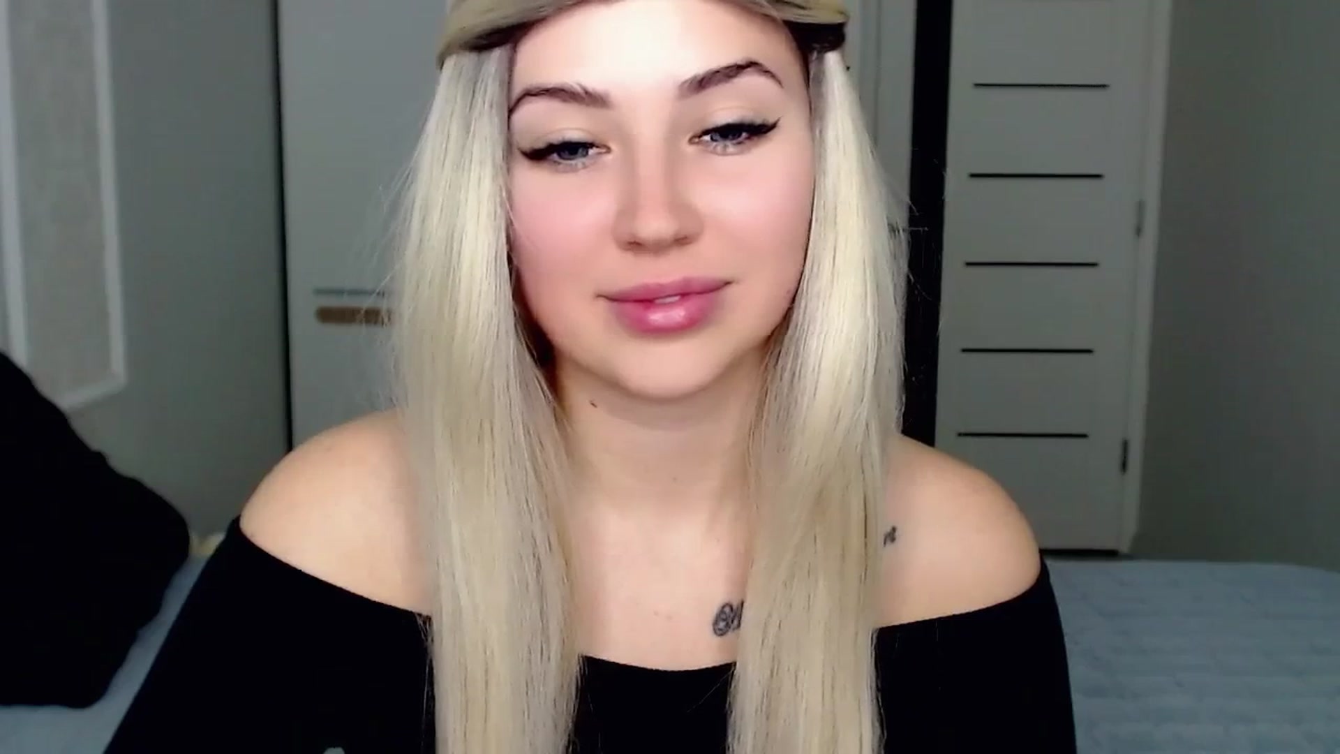 Gallery image thumbnail from SinfulAngelll's myfreecams stream on, 03/17/2024, 13:14 image 13 of 20