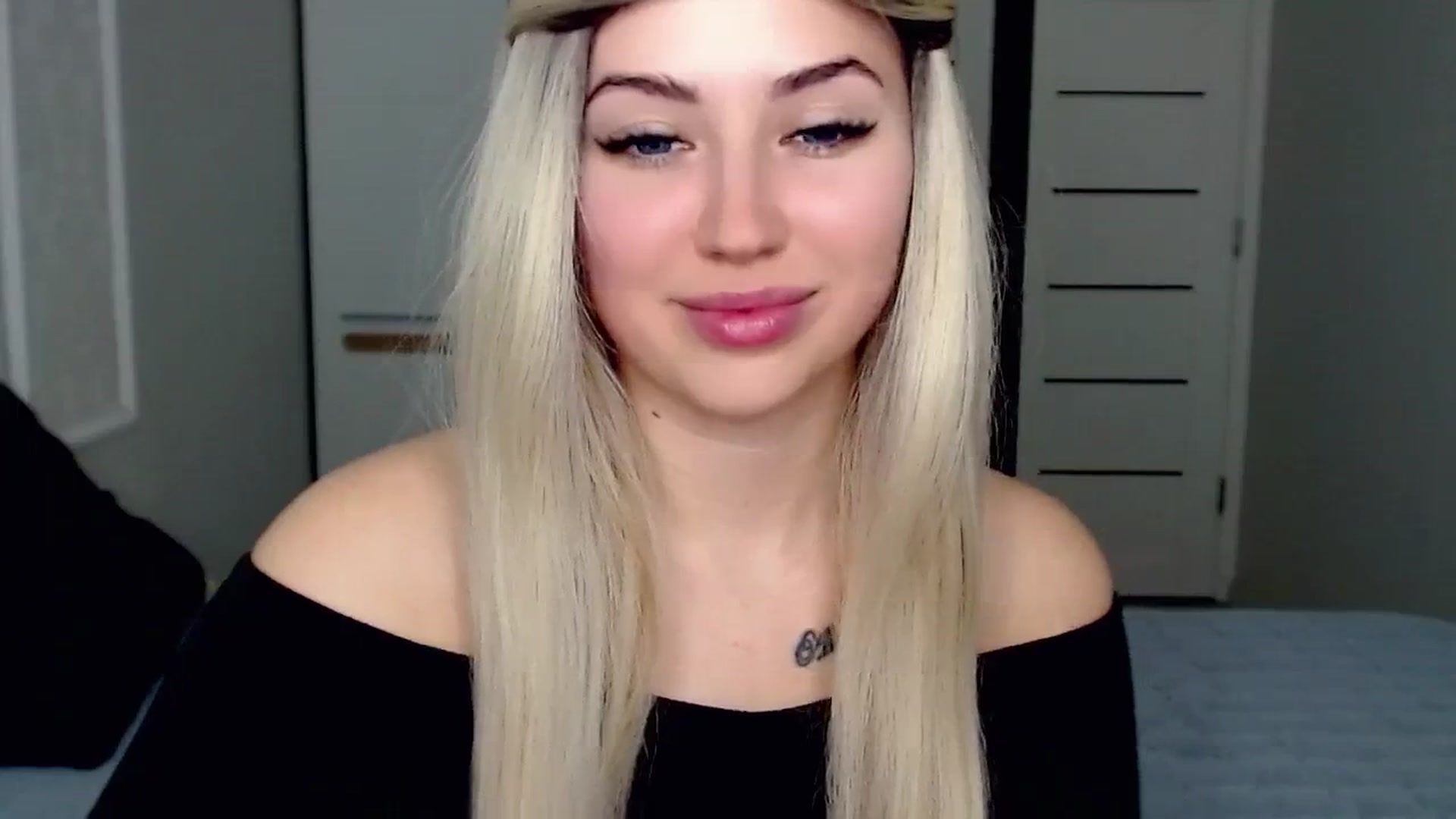 Gallery image thumbnail from SinfulAngelll's myfreecams stream on, 03/17/2024, 13:14 image 7 of 20