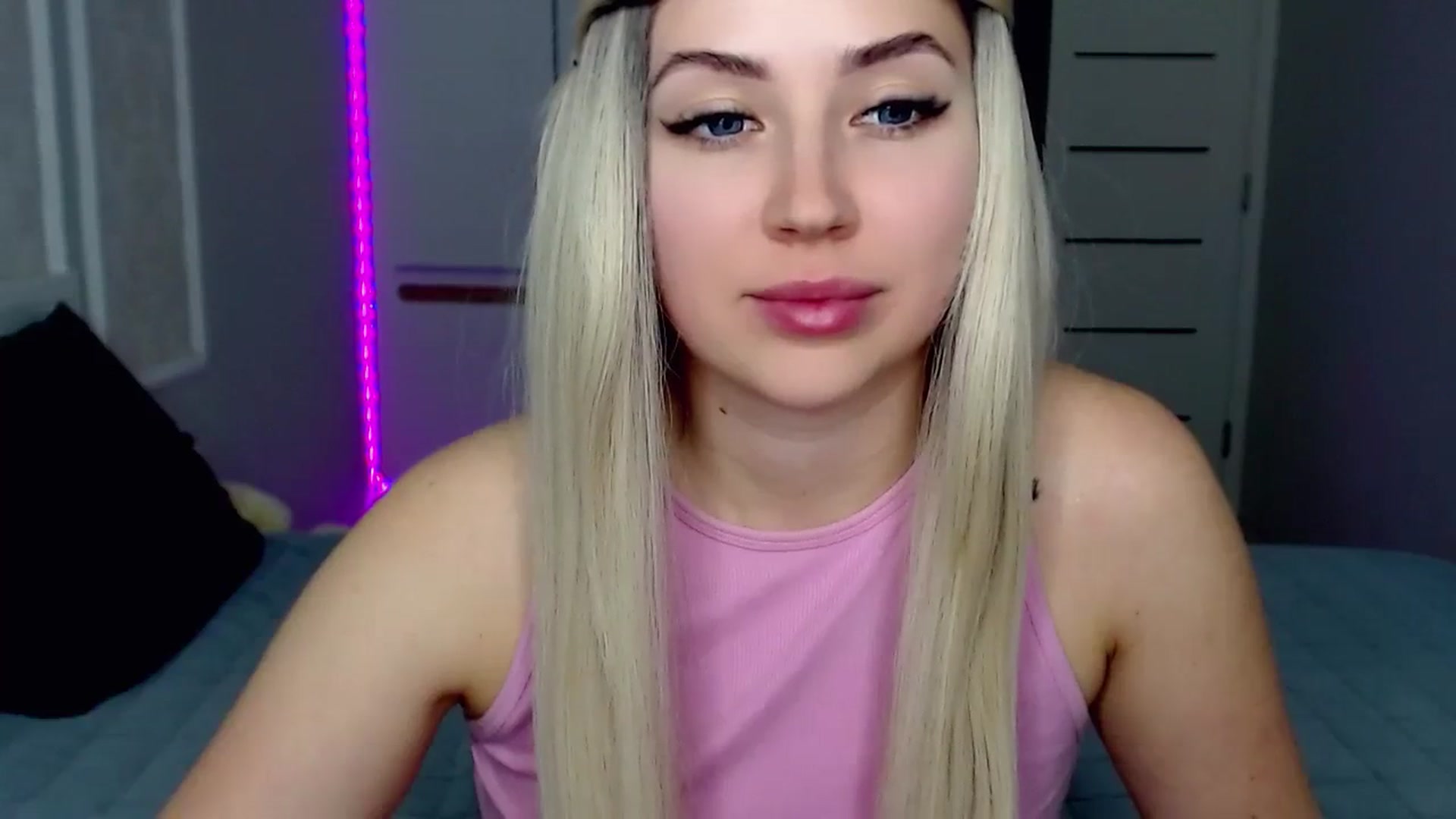 Gallery image thumbnail from SinfulAngelll's myfreecams stream on, 03/18/2024, 15:47 image 19 of 20