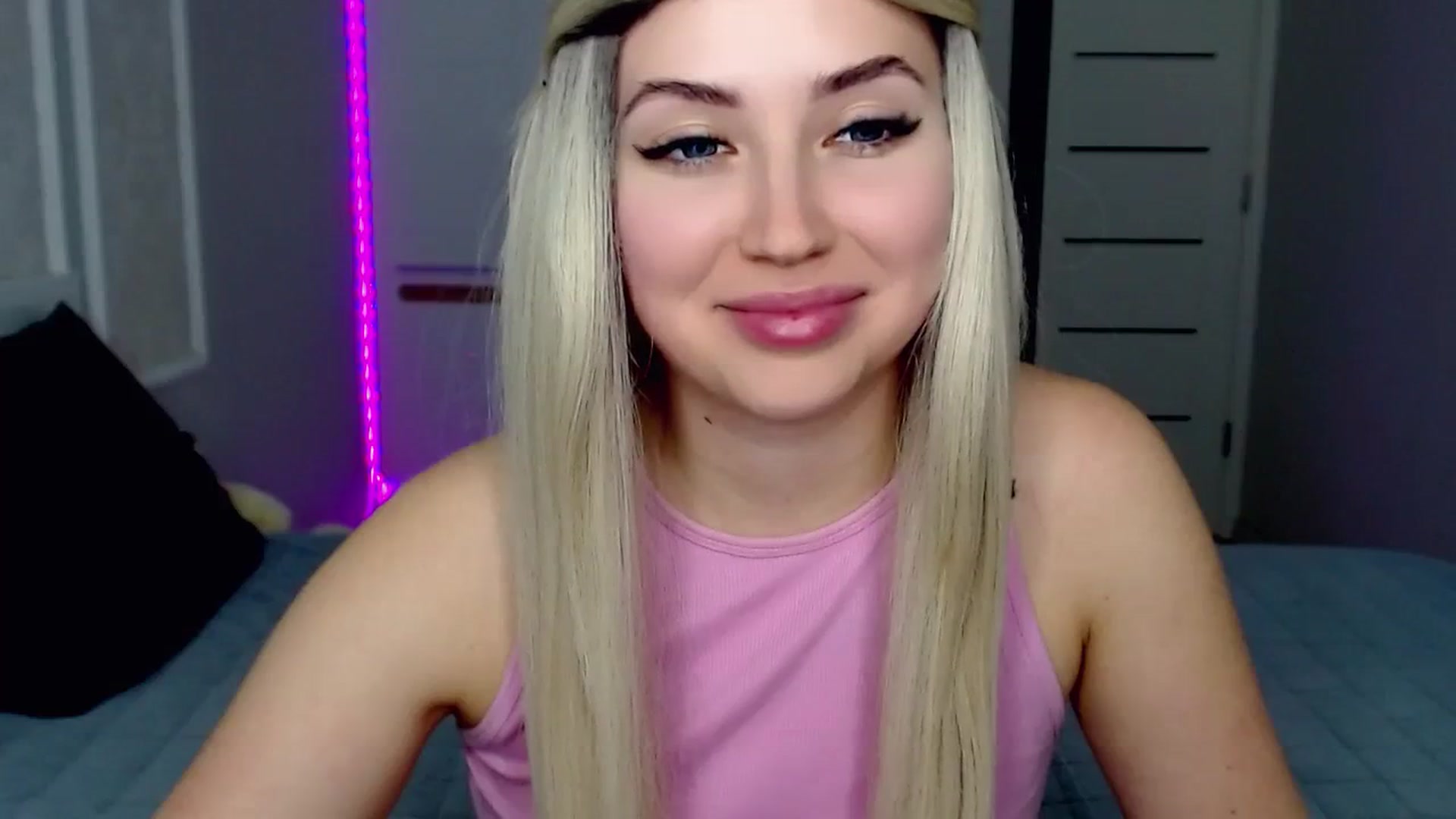 Gallery image thumbnail from SinfulAngelll's myfreecams stream on, 03/18/2024, 15:47 image 20 of 20
