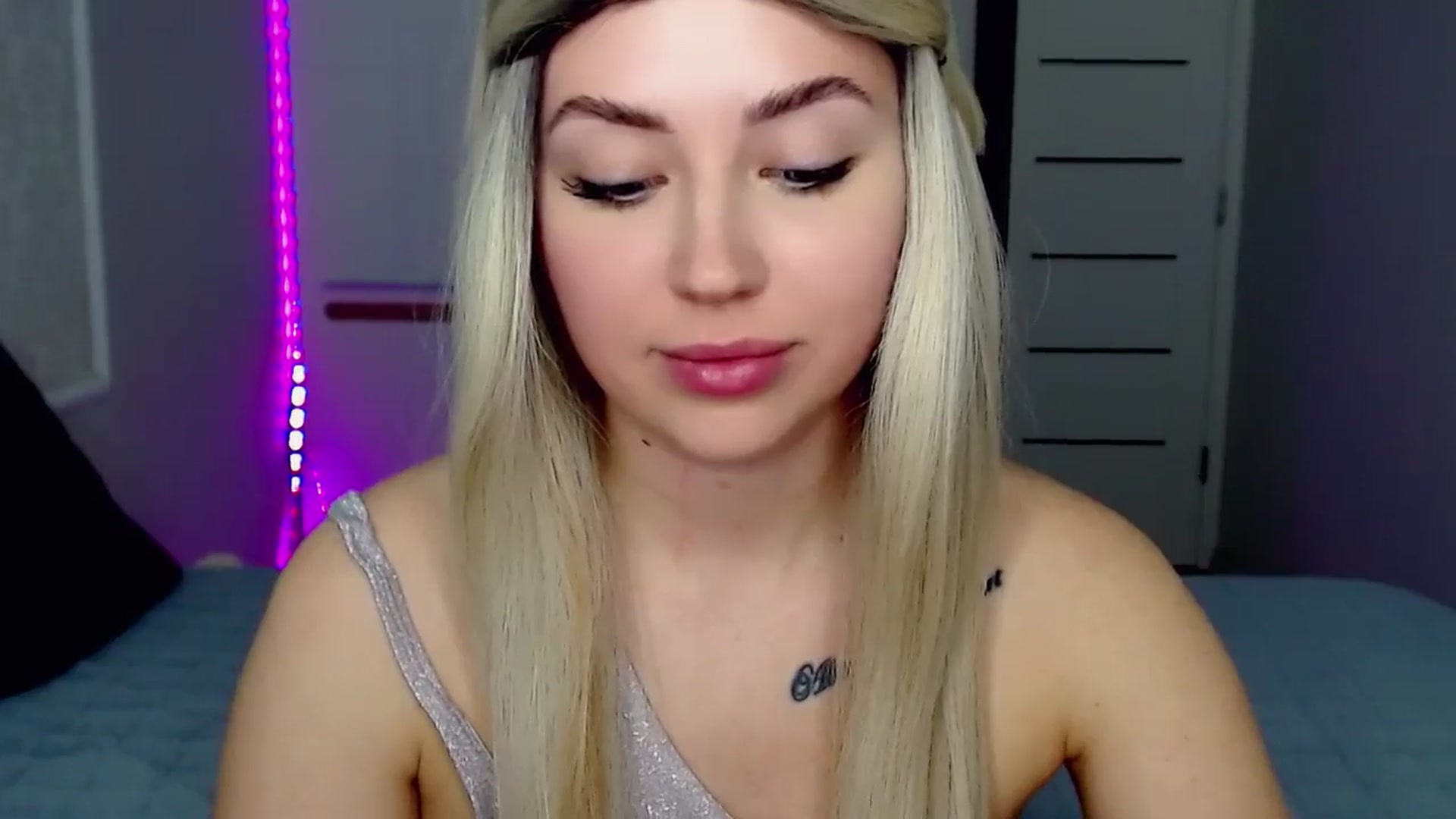 Gallery image thumbnail from SinfulAngelll's myfreecams stream on, 05/14/2024, 11:35 image 14 of 20