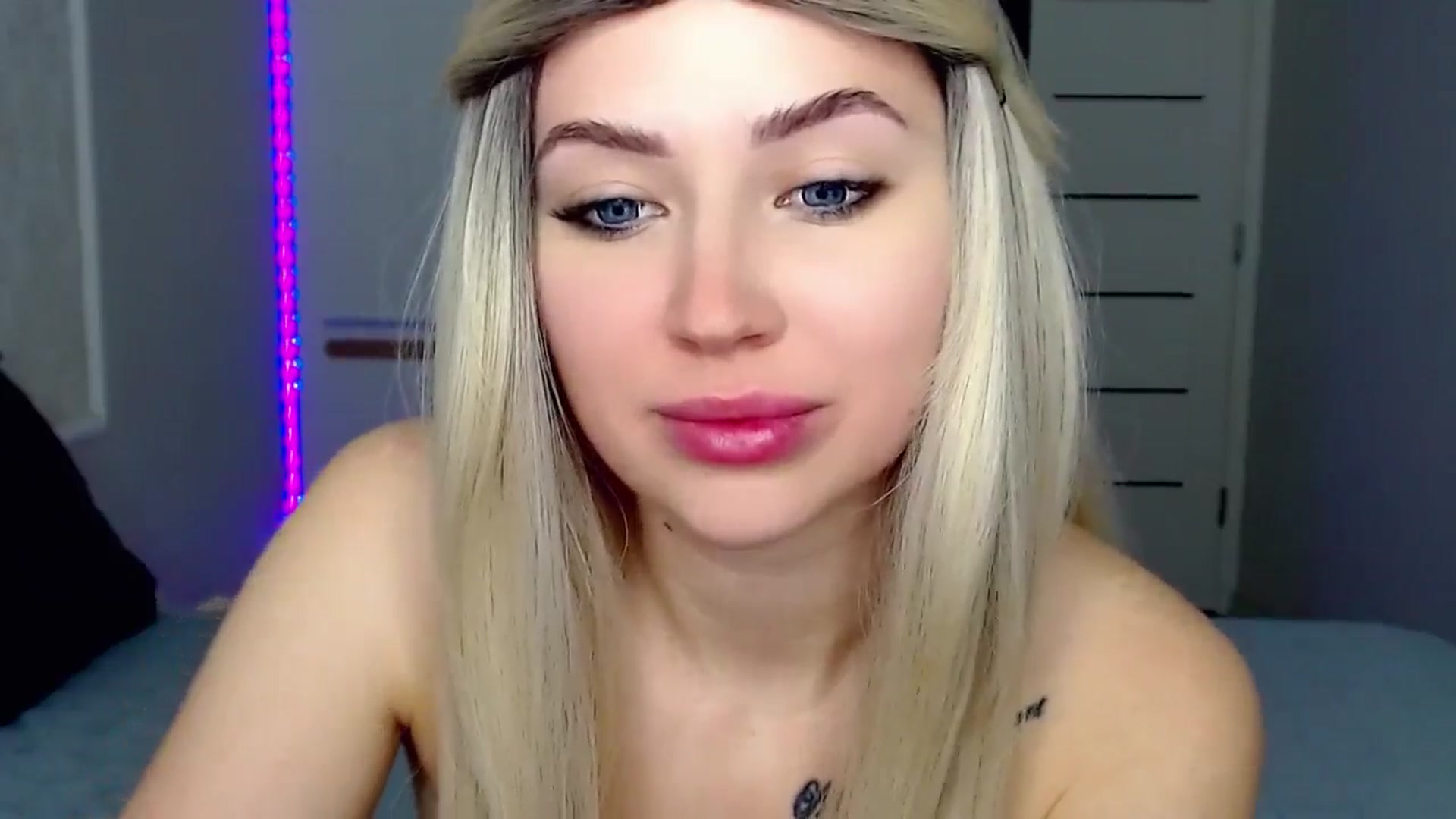 Gallery image thumbnail from SinfulAngelll's myfreecams stream on, 05/17/2024, 08:16 image 13 of 20