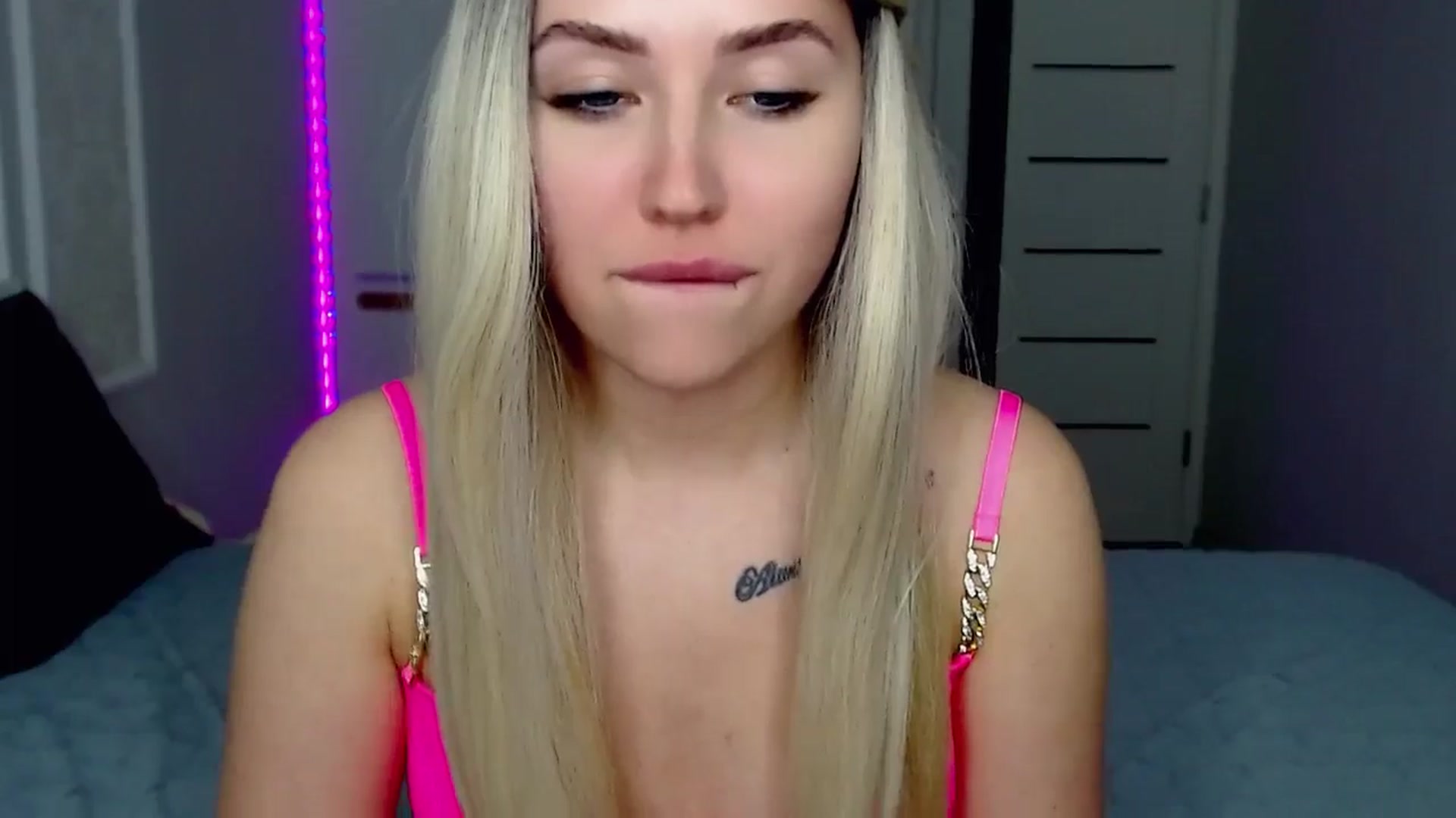 Gallery image thumbnail from SinfulAngelll's myfreecams stream on, 05/18/2024, 15:29 image 11 of 20