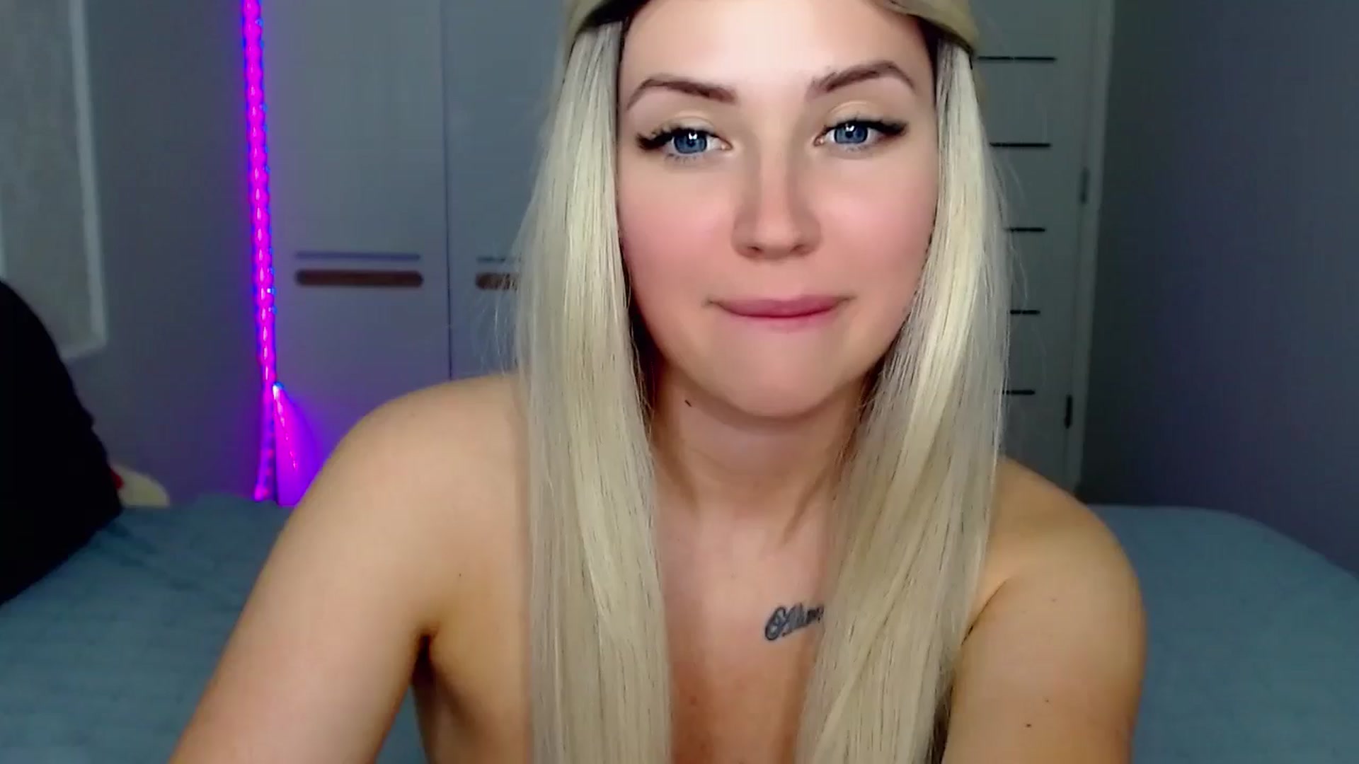 Gallery image thumbnail from SinfulAngelll's myfreecams stream on, 06/08/2024, 13:18 image 12 of 20