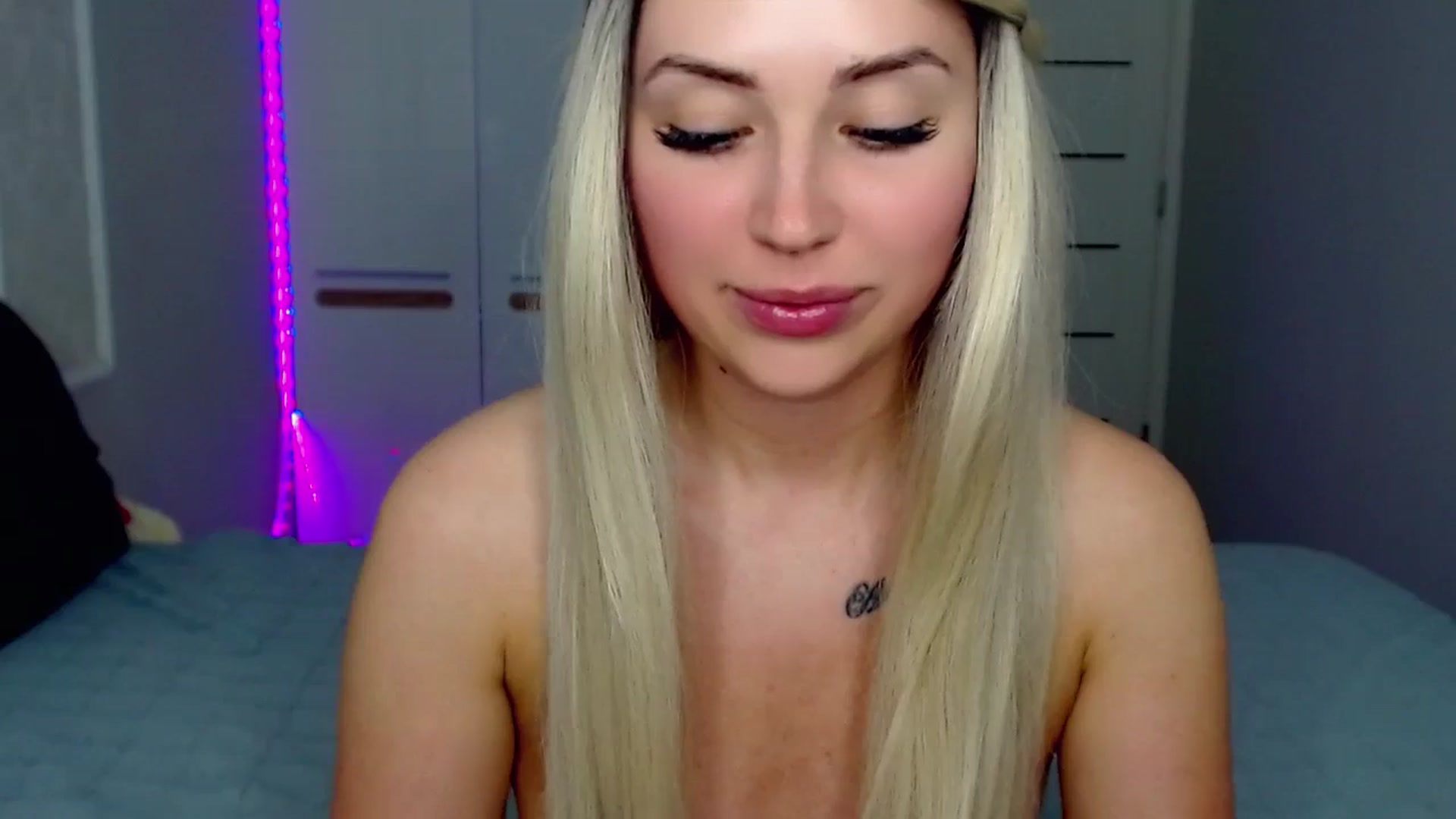Gallery image thumbnail from SinfulAngelll's myfreecams stream on, 06/08/2024, 13:18 image 18 of 20