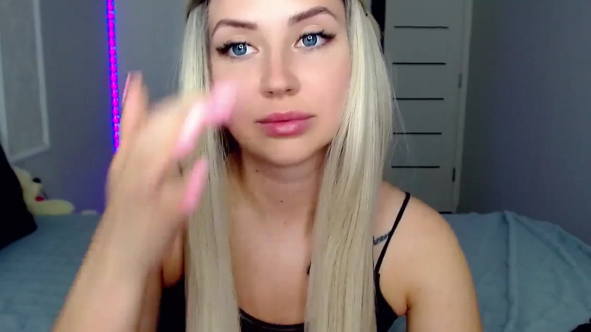 Gallery image thumbnail from SinfulAngelll's myfreecams stream on, 06/09/2024, 12:15 image 18 of 20