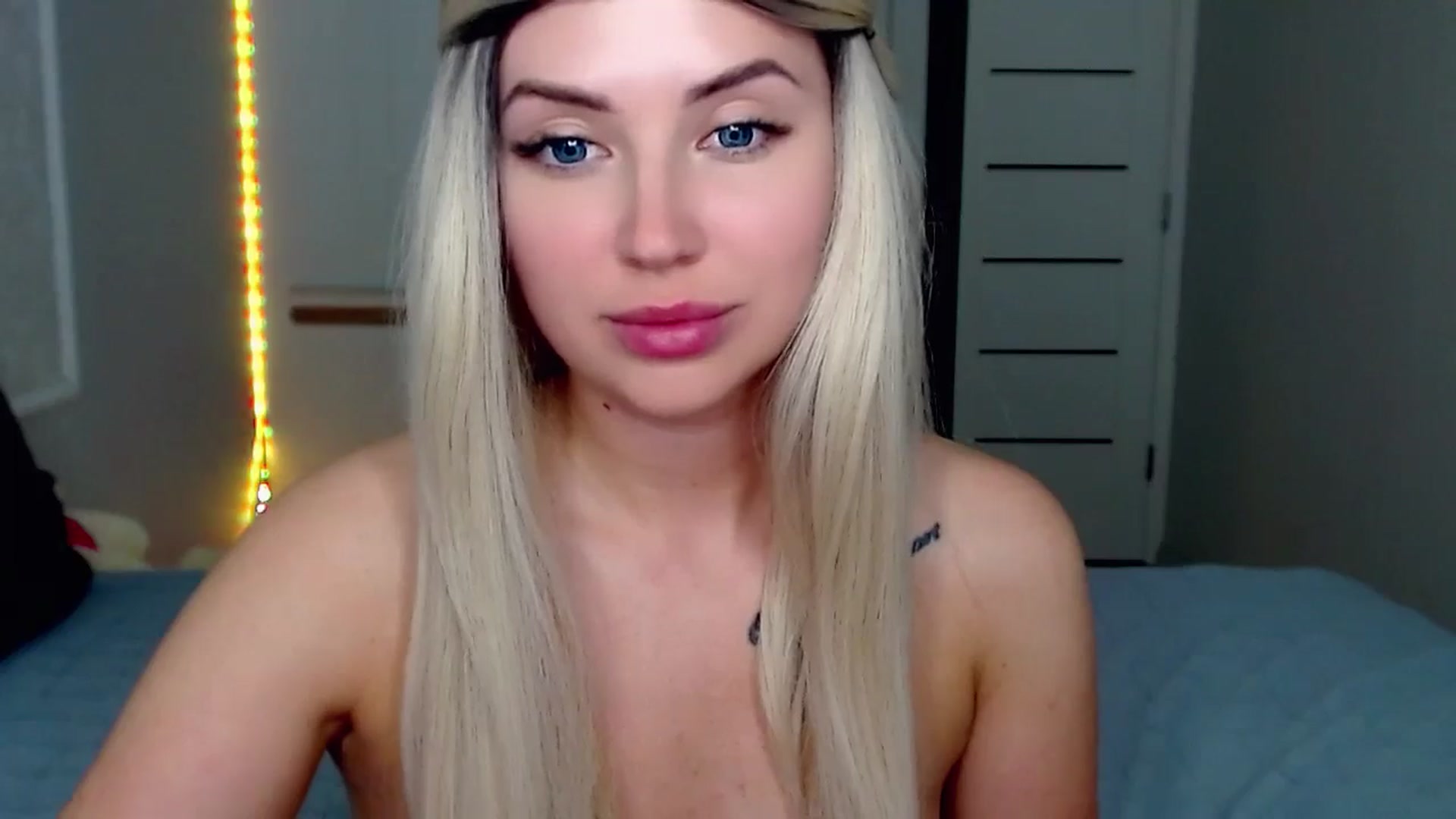 Gallery image thumbnail from SinfulAngelll's myfreecams stream on, 06/16/2024, 16:59 image 18 of 20