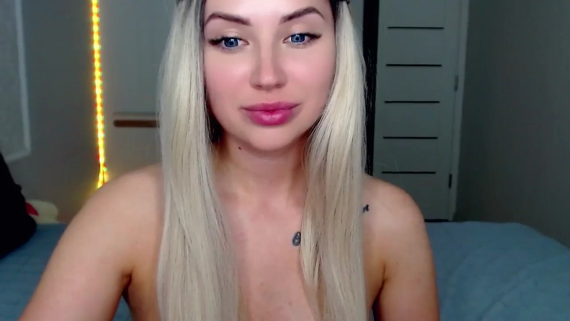 Gallery image thumbnail from SinfulAngelll's myfreecams stream on, 06/16/2024, 16:59 image 17 of 20