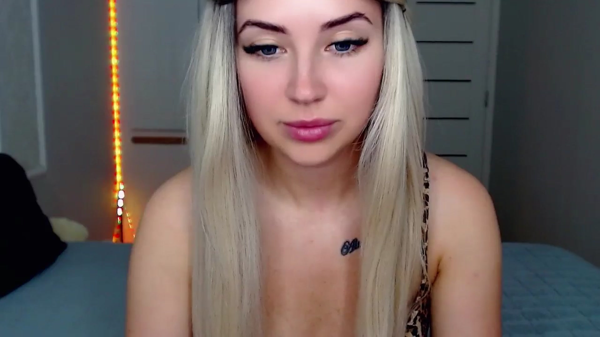 Gallery image thumbnail from SinfulAngelll's myfreecams stream on, 06/30/2024, 12:15 image 6 of 20
