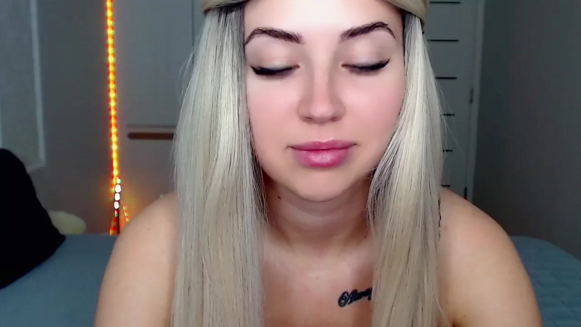Gallery image thumbnail from SinfulAngelll's myfreecams stream on, 06/30/2024, 12:15 image 7 of 20