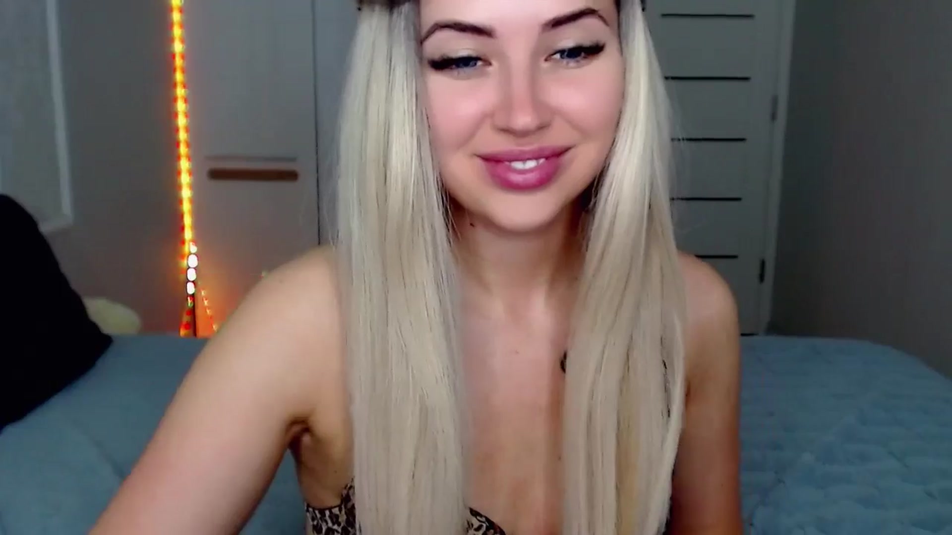 Gallery image thumbnail from SinfulAngelll's myfreecams stream on, 06/30/2024, 12:15 image 19 of 20