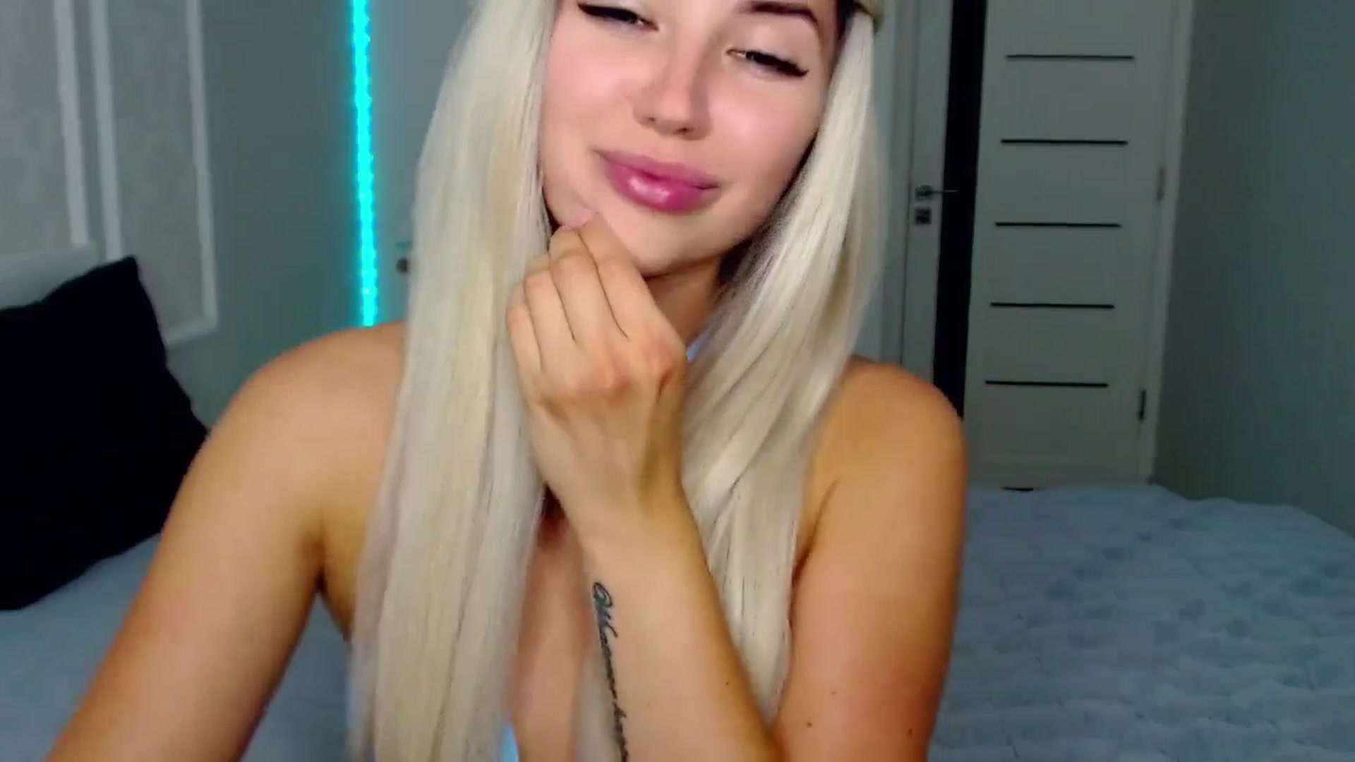 Gallery image thumbnail from SinfulAngelll's myfreecams stream on, 08/09/2024, 11:53 image 15 of 20