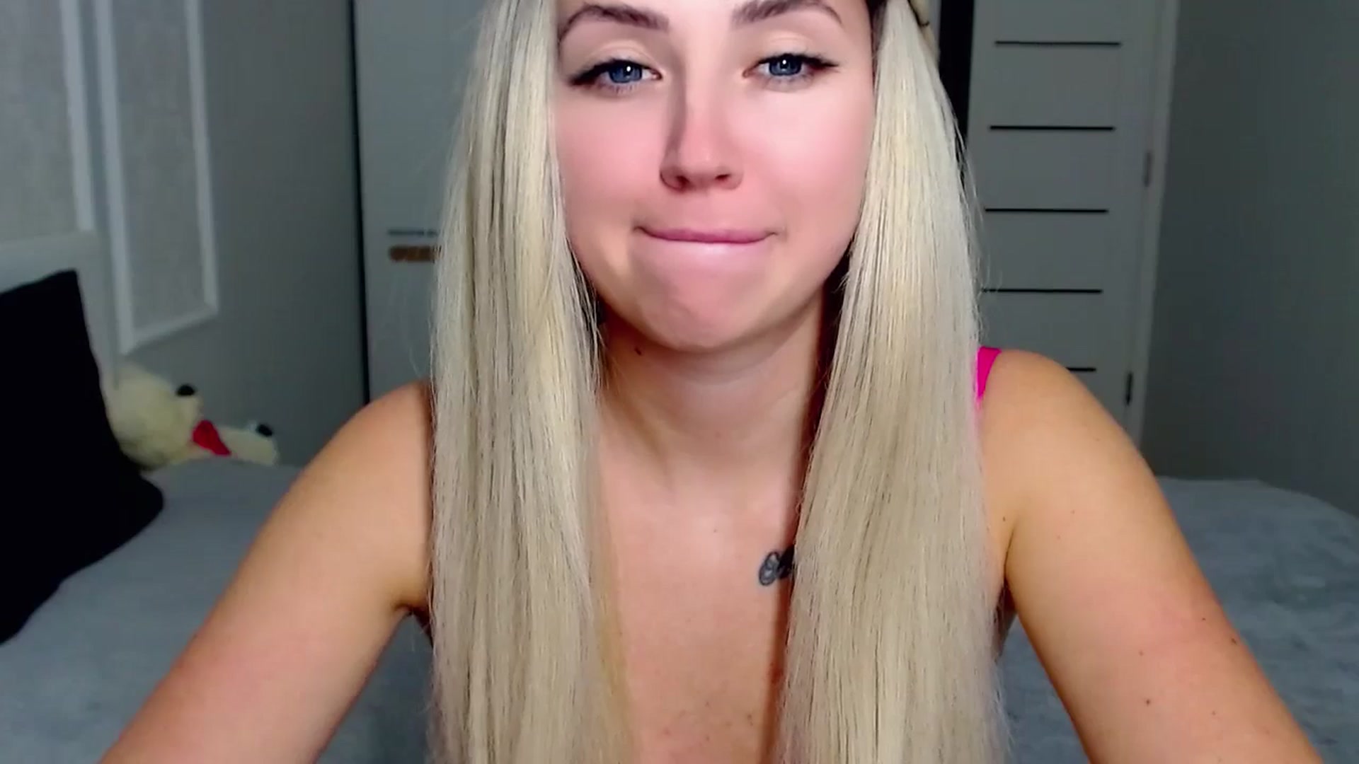 Gallery image thumbnail from SinfulAngelll's myfreecams stream on, 03/09/2025, 12:32 image 12 of 20