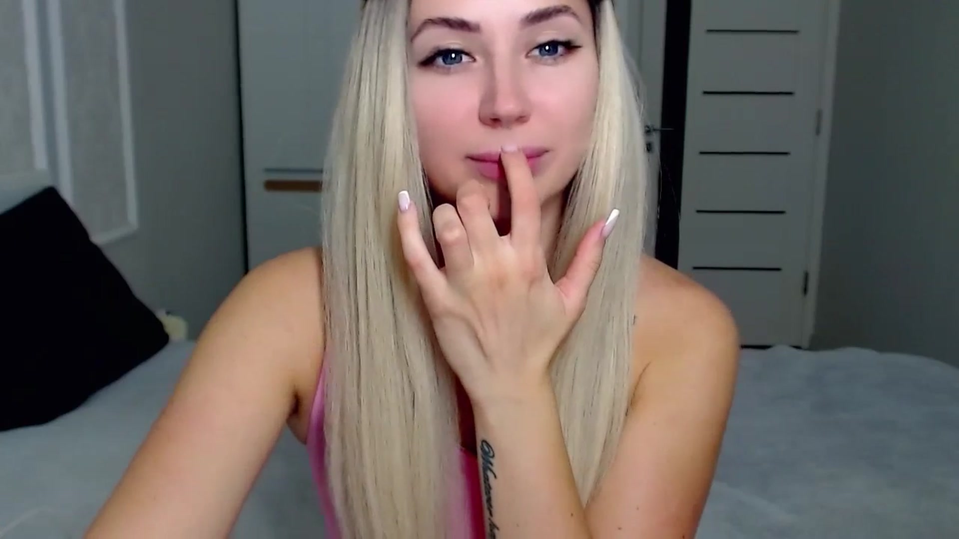 Gallery image thumbnail from SinfulAngelll's myfreecams stream on, 03/10/2025, 09:07 image 16 of 20