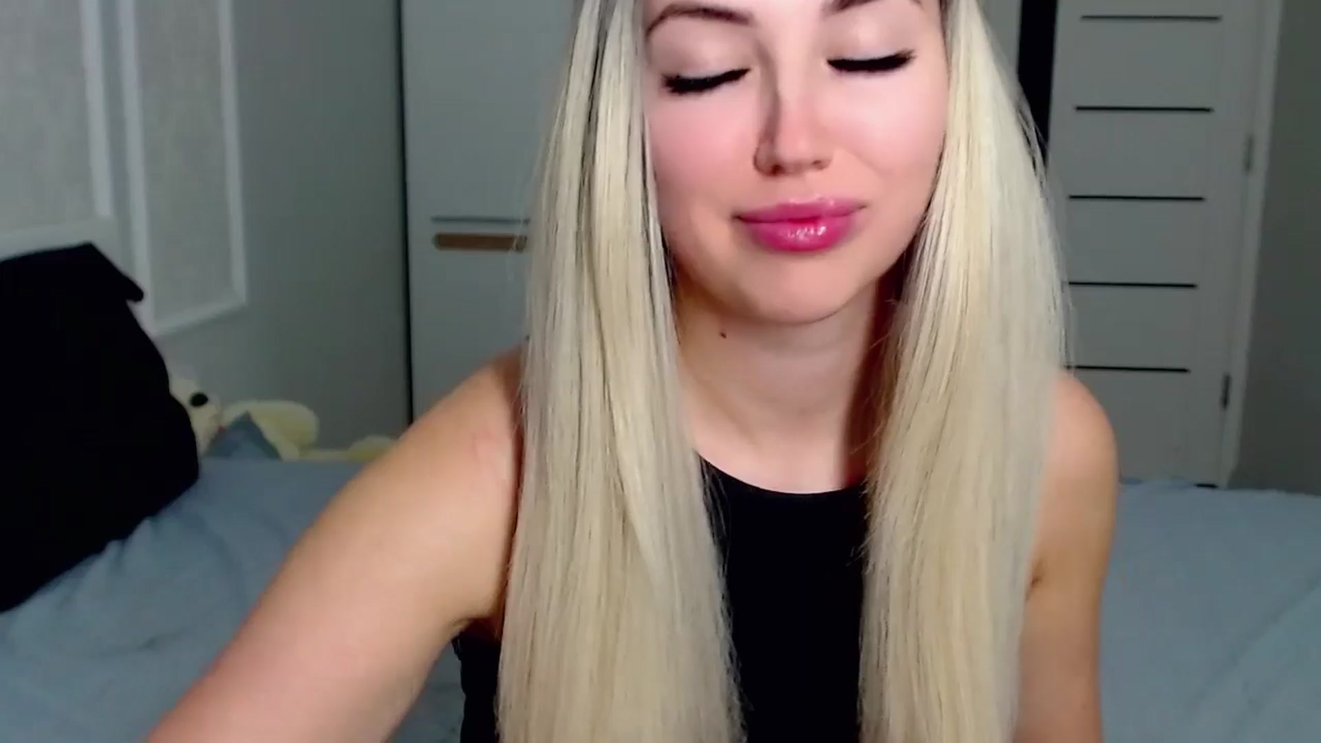 Gallery image thumbnail from SinfulAngelll's myfreecams stream on, 04/16/2025, 10:21 image 13 of 20
