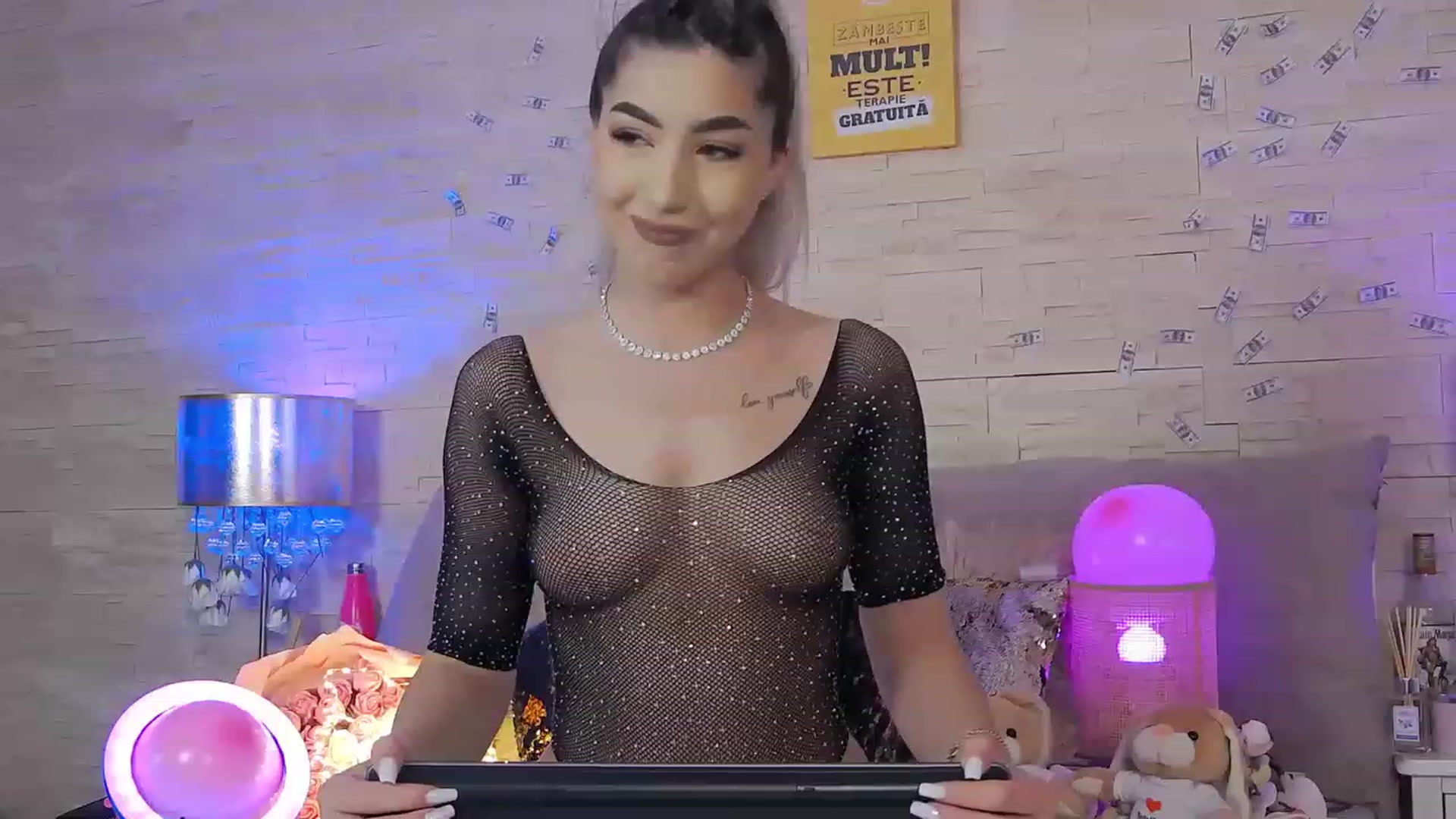 Gallery image thumbnail from SinfullKaty's myfreecams stream on, 11/17/2022, 12:18 image 13 of 20