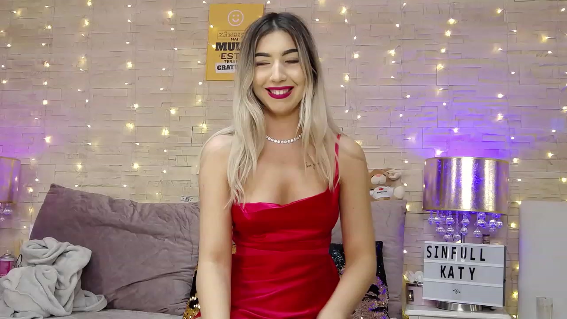 Gallery image thumbnail from SinfullKaty's myfreecams stream on, 12/06/2022, 14:01 image 13 of 20