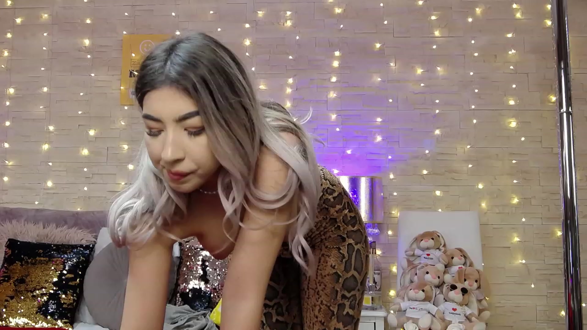 Gallery image thumbnail from SinfullKaty's myfreecams stream on, 12/09/2022, 10:21 image 18 of 20