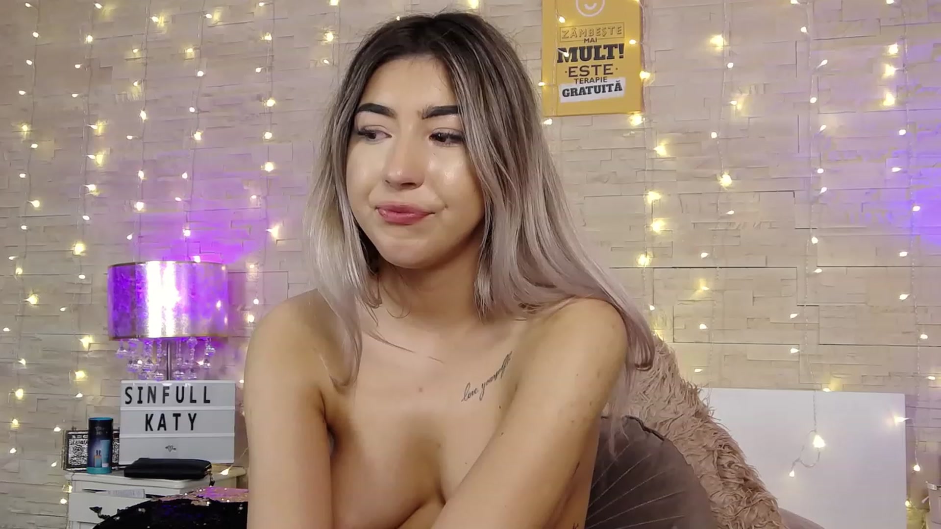 Gallery image thumbnail from SinfullKaty's myfreecams stream on, 12/10/2022, 16:15 image 16 of 20