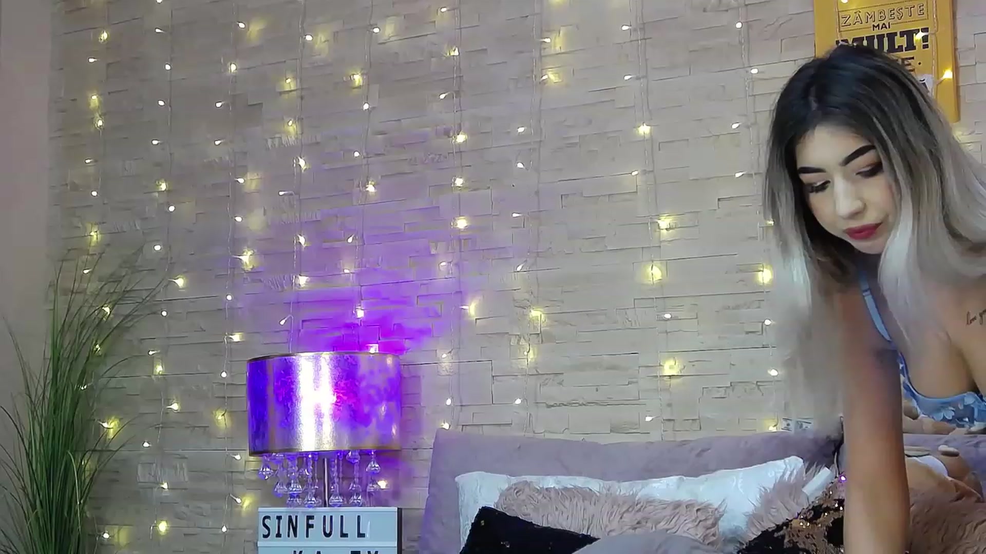 Gallery image thumbnail from SinfullKaty's myfreecams stream on, 12/17/2022, 12:39 image 1 of 20