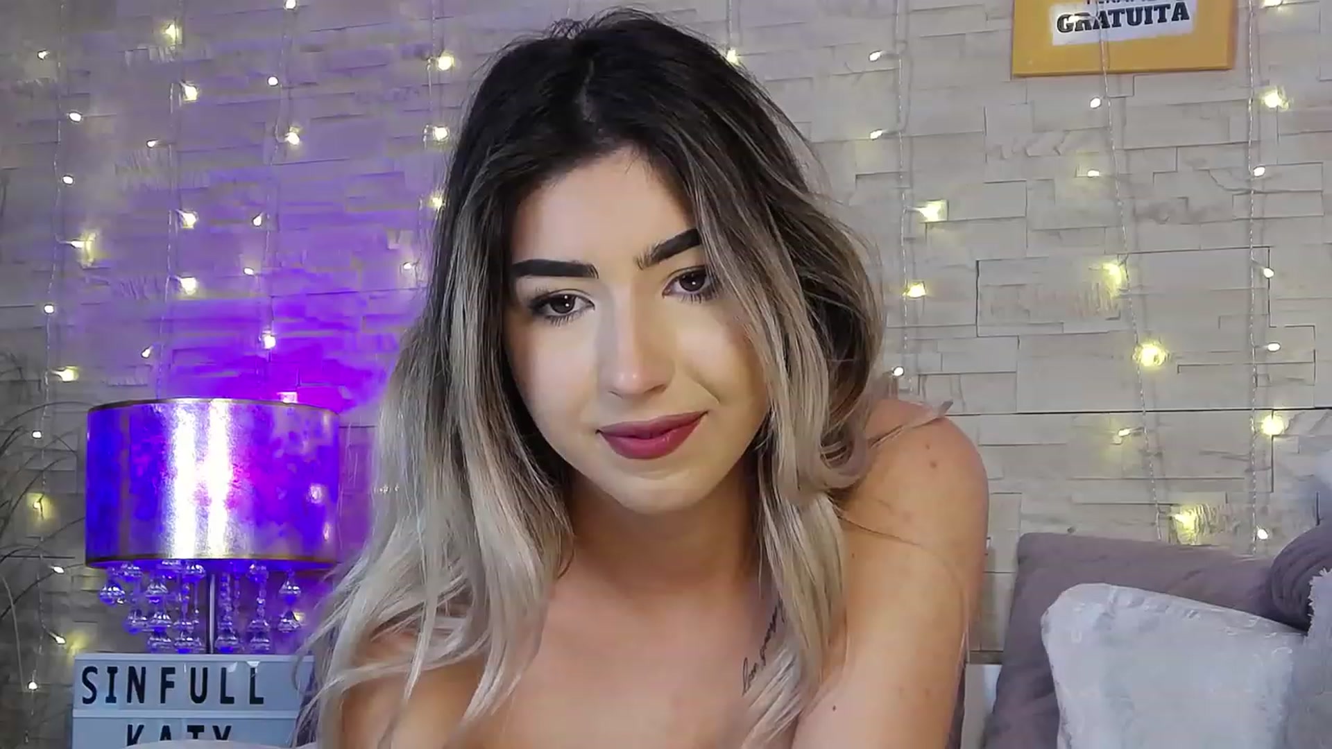 Gallery image thumbnail from SinfullKaty's myfreecams stream on, 12/20/2022, 14:59 image 20 of 20